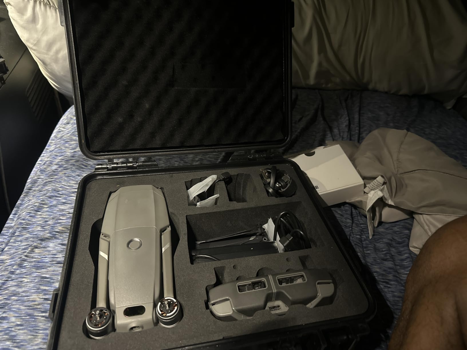 Smatree 13.4L Waterproof Hard Carrying Case for DJI Mavic 2 Pro | for DJI Mavic 2 Zoom Fly More Combo (Upgrade Edition), for DJI Mavic 2 Pro/Zoom and Accessories (Not fit for Smart Controller) customer photo 1
