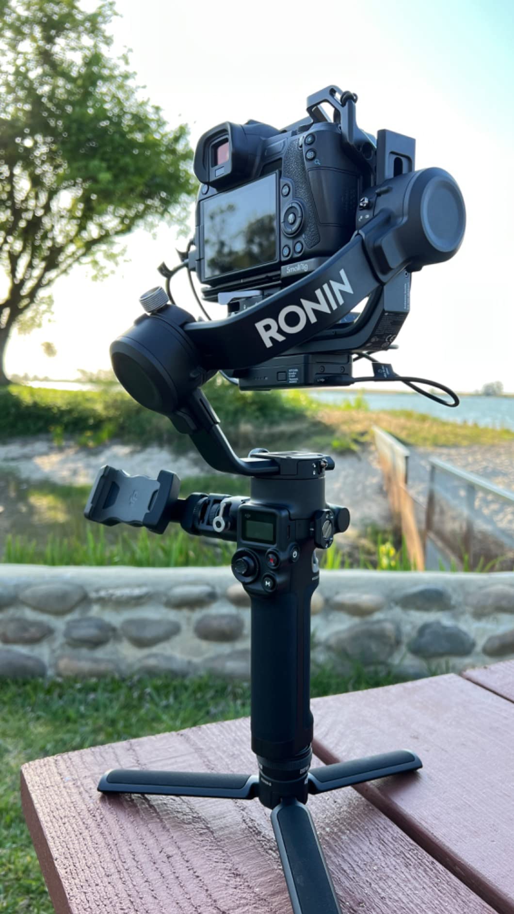 DJI RSC 2 Pro Combo - 3-Axis Gimbal Stabilizer for DSLR and Mirrorless Camera, Nikon Sony Panasonic Canon Fujifilm, 3kg Payload, Image Transmission, Focus Motor customer photo 1
