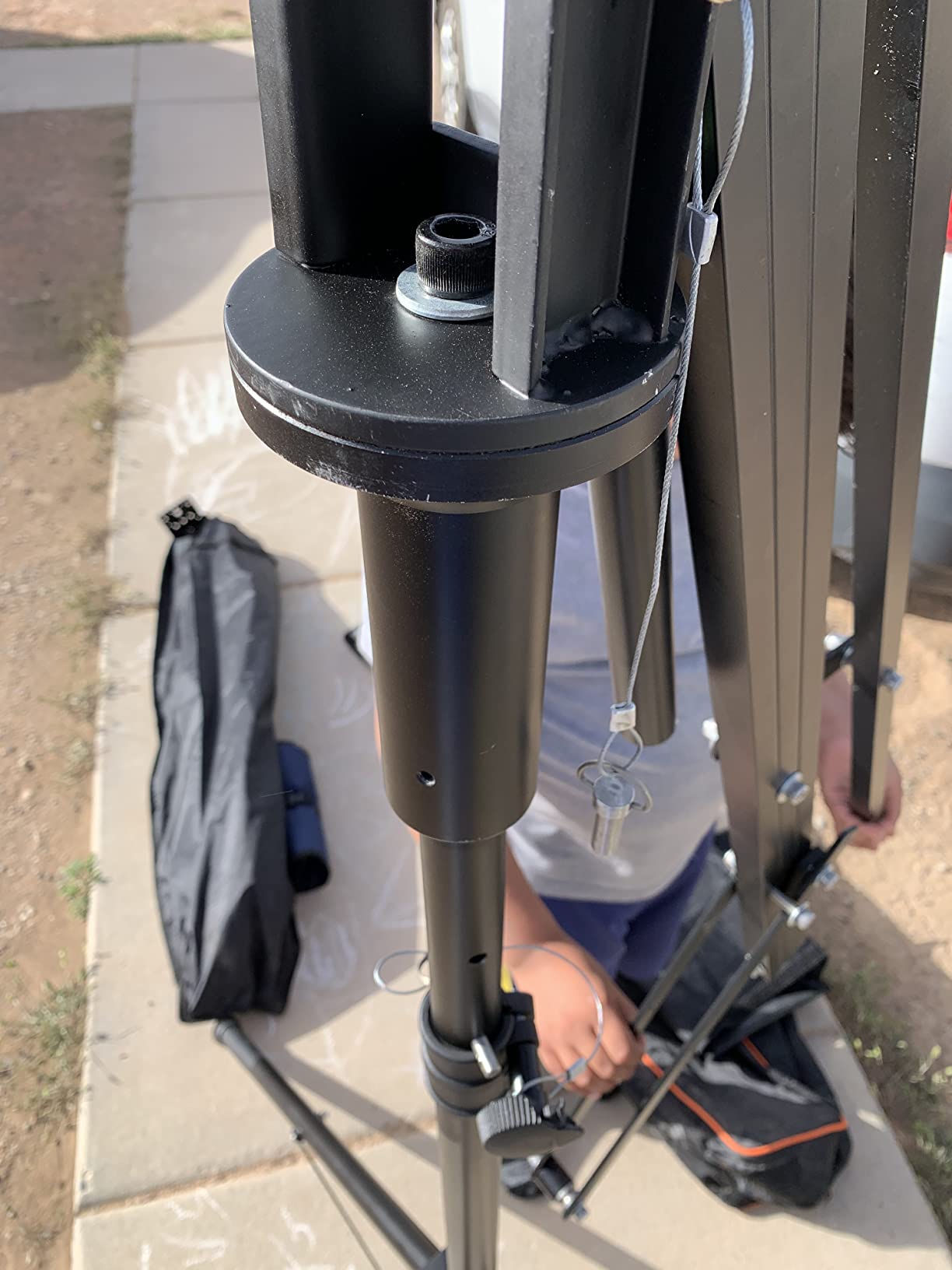 PROAIM Heavy-Duty Jib Stand for Camera Jib Crane, 33mm Mount, 90kg/198lb | Set up a stable jib base in seconds - quick-lock height adjustment, mid-level spreader, and rubber-feet stability customer photo 3