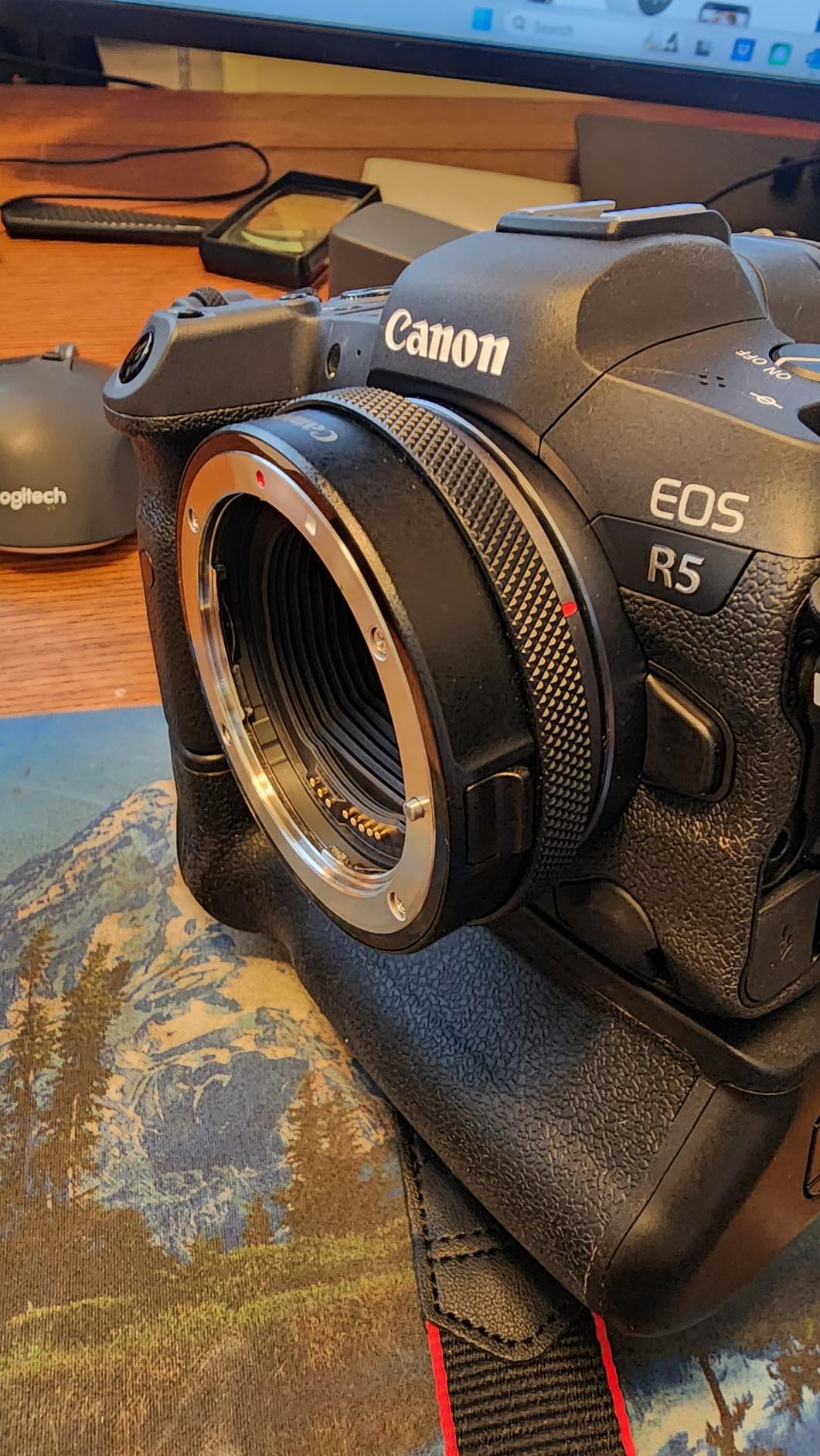 Canon Mount Adapter EF - EOS R, Compatible with EOS RP, EOS R, EOS R6, EOS R5 | Use Ef and Ef-S Lenses on Eos R Cameras, Built-in Control Ring, Dust- and Water-Resistant, Metal Mounts, ~130 G customer photo 2
