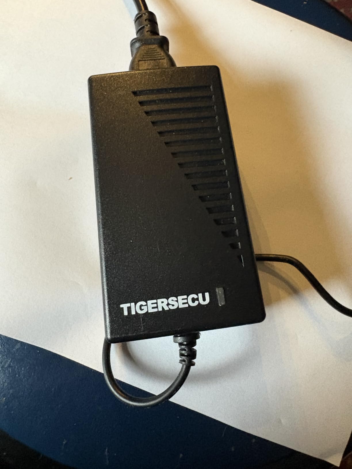TIGERSECU Security Camera Power Adapter with 9-Way Power Splitter, 12V 5A 100V-240V 2.1x5.5mm Power Supply, Compatible with Lorex, Samsung, Q-See, Night Owl, Swann, Annke IP and BNC Cameras customer photo 2