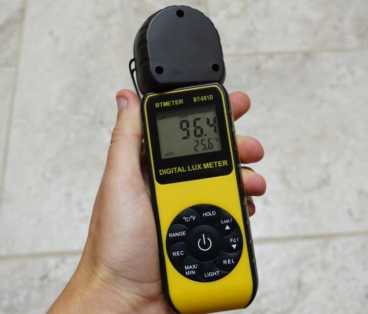 BTMETER BT-881D Digital Illuminance Light Meter, Measure Lights 0.01~400,000 Lux (0.01~40,000 FC) Foot Candles Luxmeter with 270° Rotated Sensor for Plants LED Lights Indoor Outdoor Light Tester customer photo 1