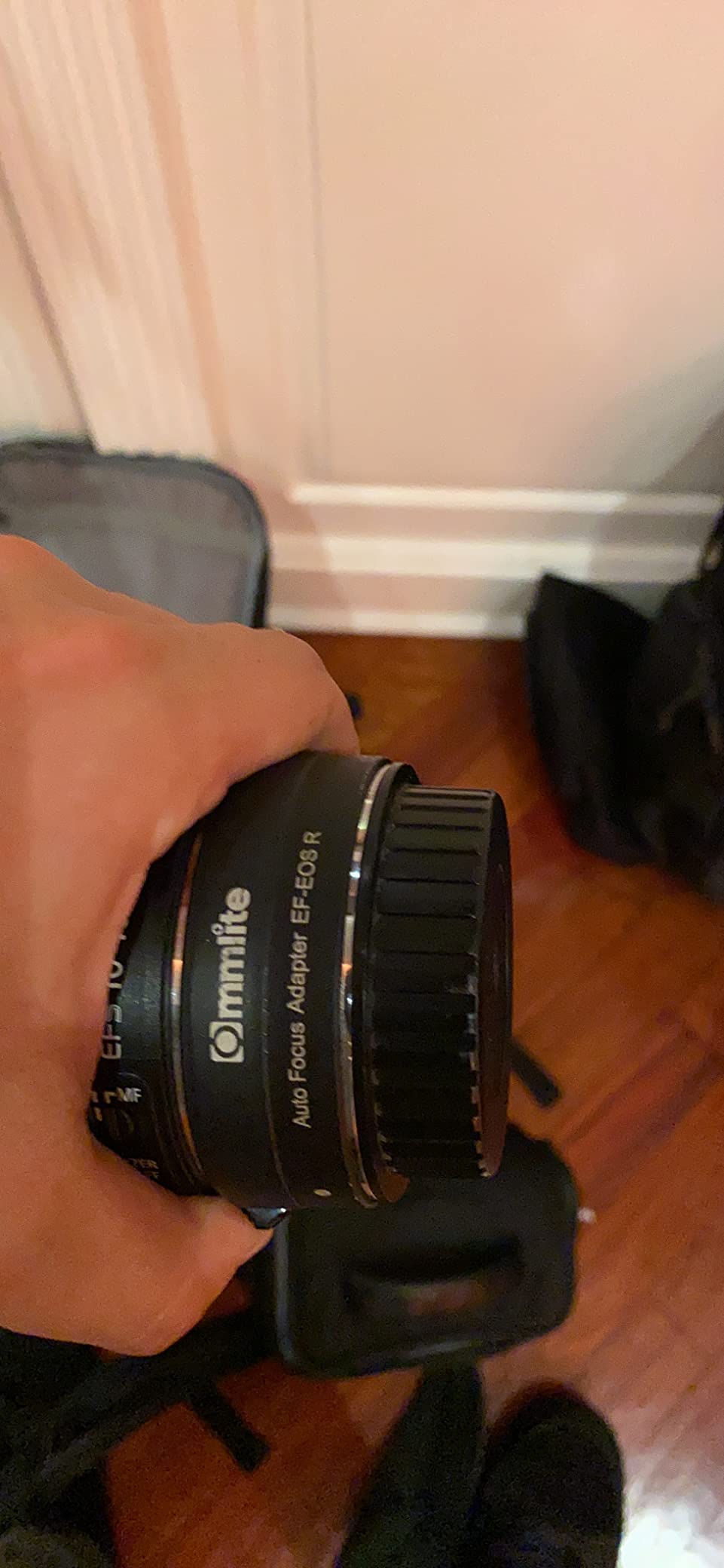 Commlite CM-EF-EOS R Lens Adapter, Electronic Auto-Focus EF to R Mount Adapter for Canon EF/EF-S Lens to EOS R, EOS RP, EOS R6, EOS R5 Series Mirrorless Cameras customer photo 1