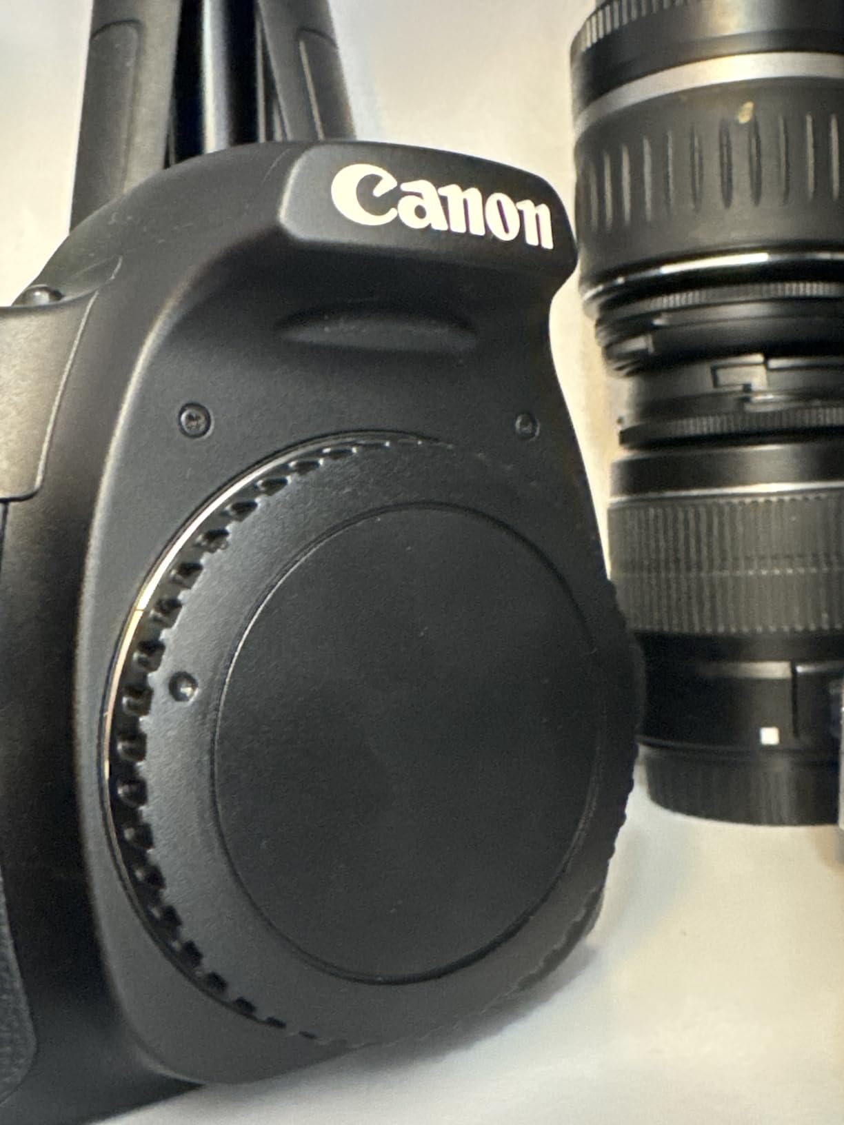 ULBTER Front Body Cap and Rear Lens Cap Cover for Canon EOS EF/EF-S Lens | for Canon Rebel T7 T6 T5 T8i T7i T6i SL3 SL2 T6S, 5D Mark IV/III/II, 6D Mark II/I, 250D 90D/80D 77D 70D, 7D Mark II, 1DX II customer photo 2