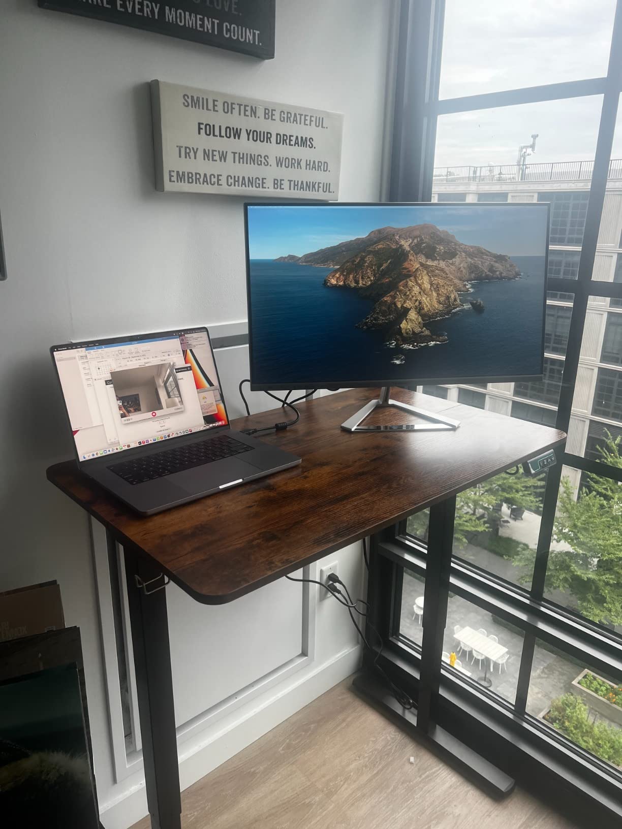 ViewSonic VX3276-4K-MHD 32 Inch 4K UHD Monitor, HDR10, HDMI, DisplayPort, Frameless Display For Work, Streaming, Movies; Dual 2W Speakers, Flicker-Free Eye Care, Wide sRGB Color, VESA Mount customer photo 1