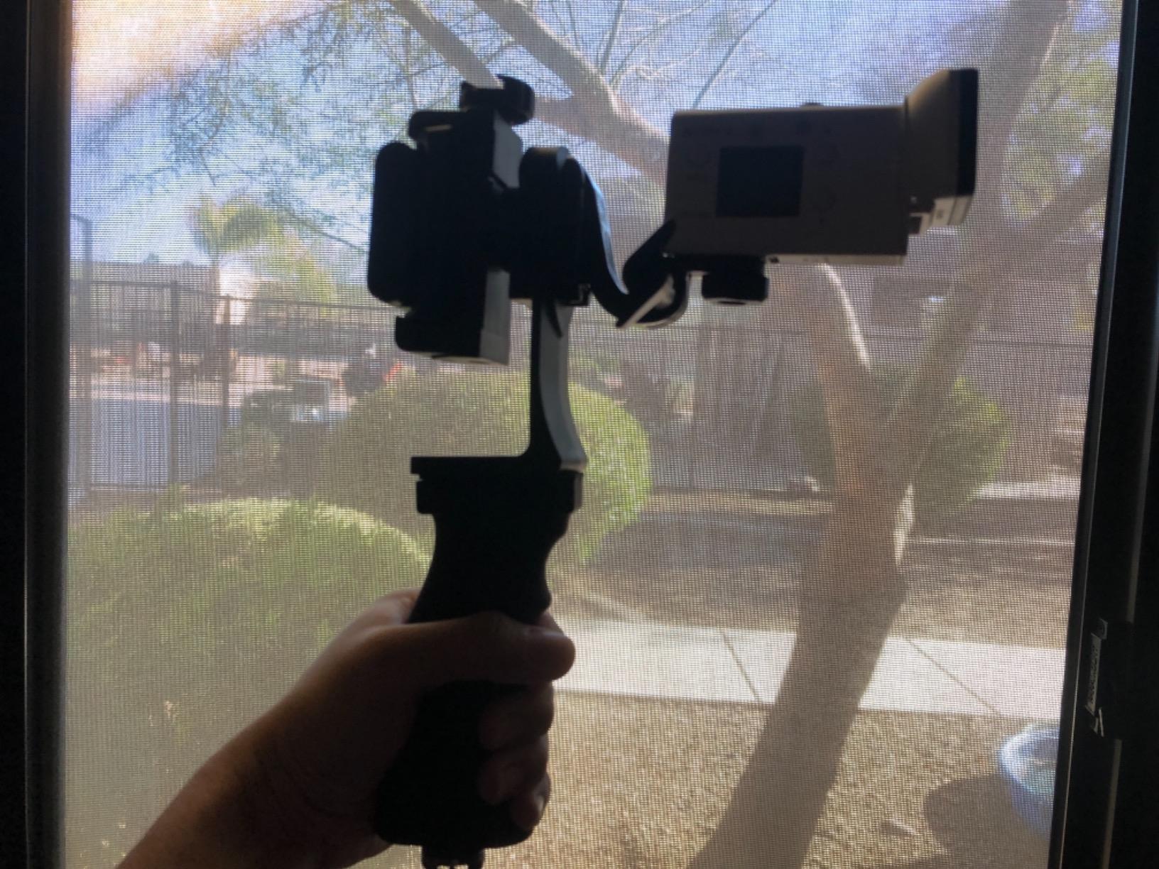 2in1 Ergonomic Portable Action Camera+Smartphone SYN Hand Grip Stabilizer Combo Mount Video Vlogging Rig Holder Kit for GoPro iPhone Interview Travel YouTube Tiktok Streaming-Mic+Light Adapter customer photo 1