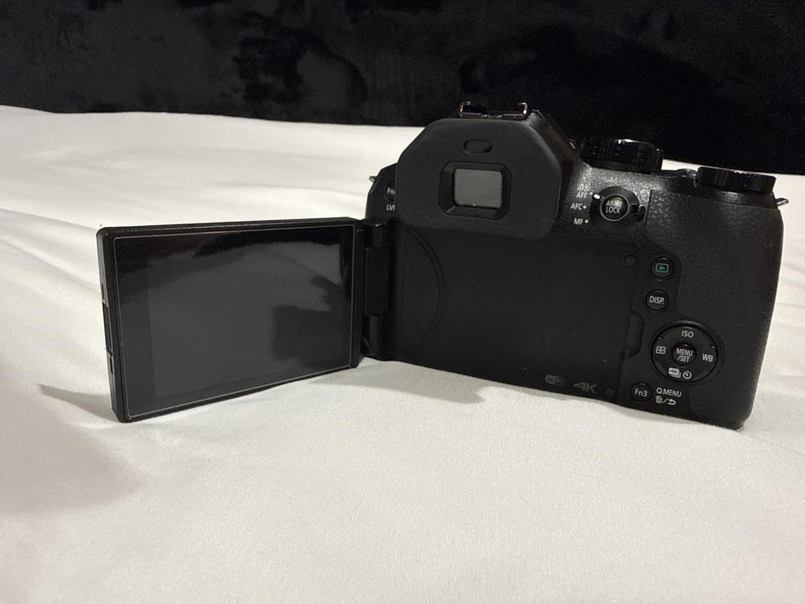 Panasonic Lumix FZ300 Long Zoom Digital Camera, 12.1 Megapixel, 1/2.3-inch Sensor, 4K Video, WiFi, Splash/Dustproof Camera, Leica DC 24X F2.8 Zoom Lens - DMC-FZ300K (Renewed) customer photo 1