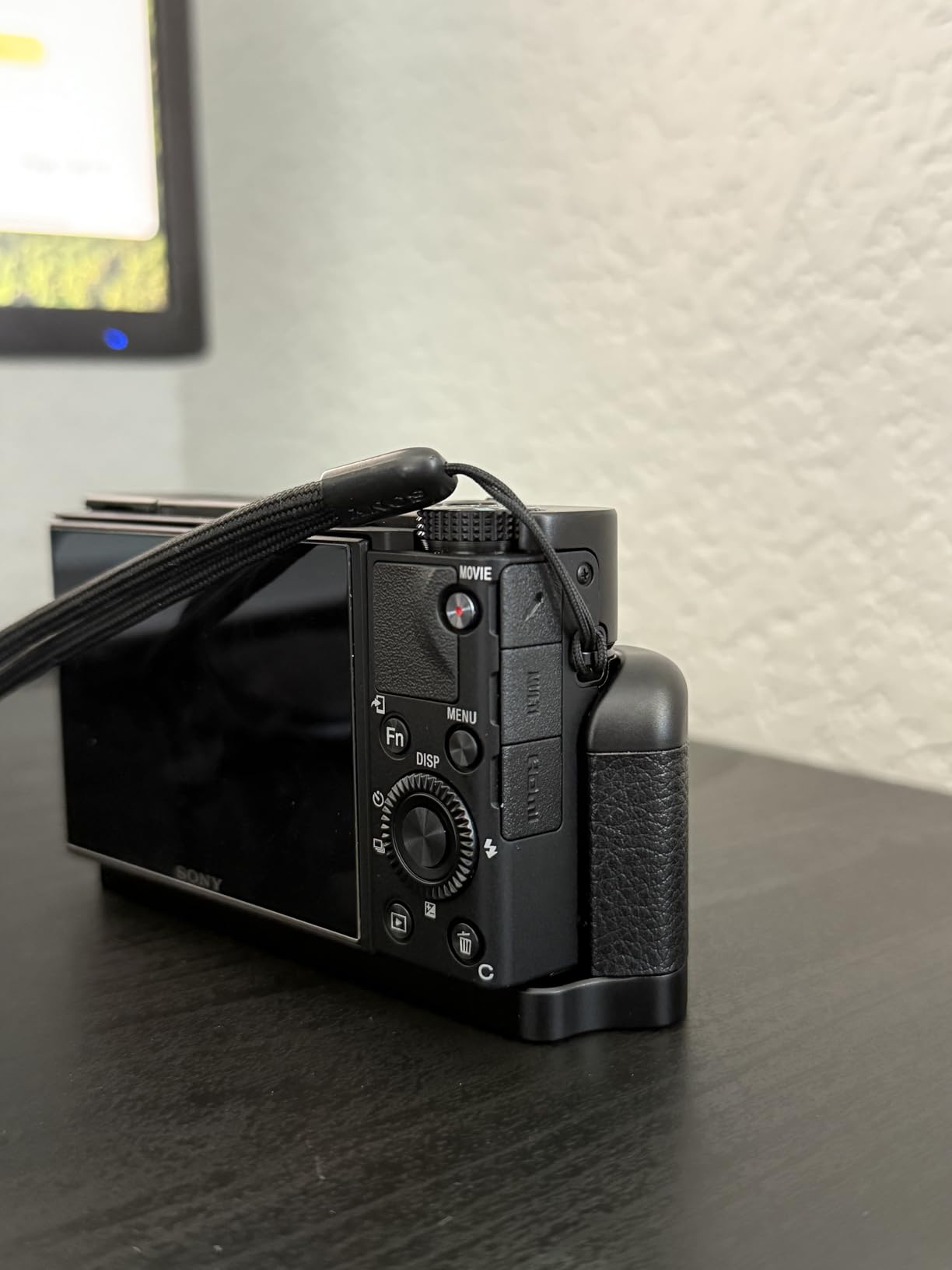 Metal AGR2 RX100VII Hand Grip Holder for Sony RX100 VII RX100M7 Handgrip | RX100 VII L Bracket Handle, Replaces Sony AGR2 Attachment Grip, No Blocking to HDMI Microphone Jack and Battery Compartment customer photo 1
