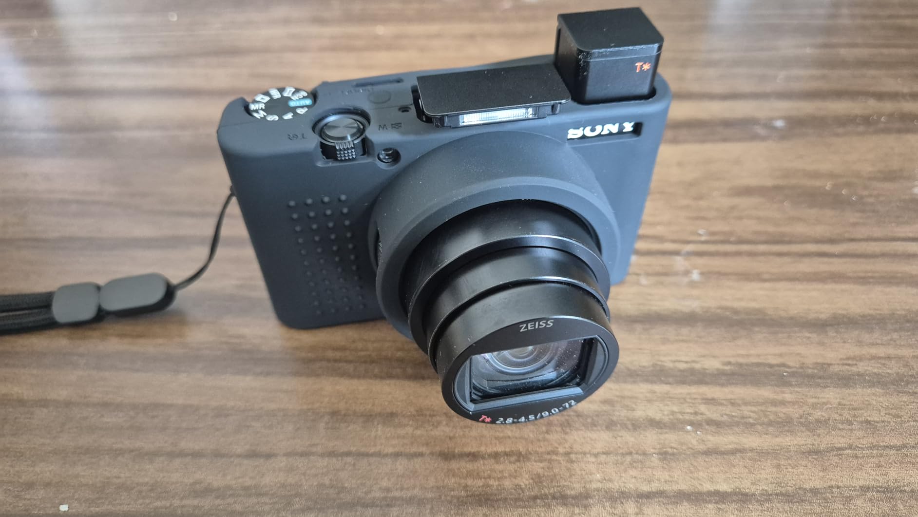 BolinUS Fullbody Ultra-Thin Lightweight Rubber Soft Silicone Housing Case for Sony Cyber-Shot RX100 VII customer photo 1