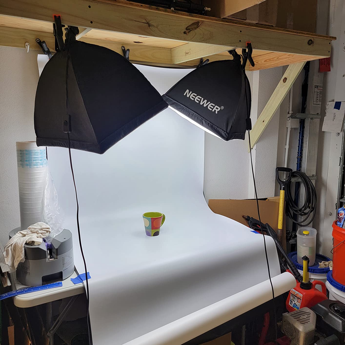 Meking PVC Backdrop 39x78Inch/100x200cm PVC Background Matte White & Black Photography Backgrounds White Vinyl Backdrop for Product Photo Video Photography Studio -Black/White customer photo 2