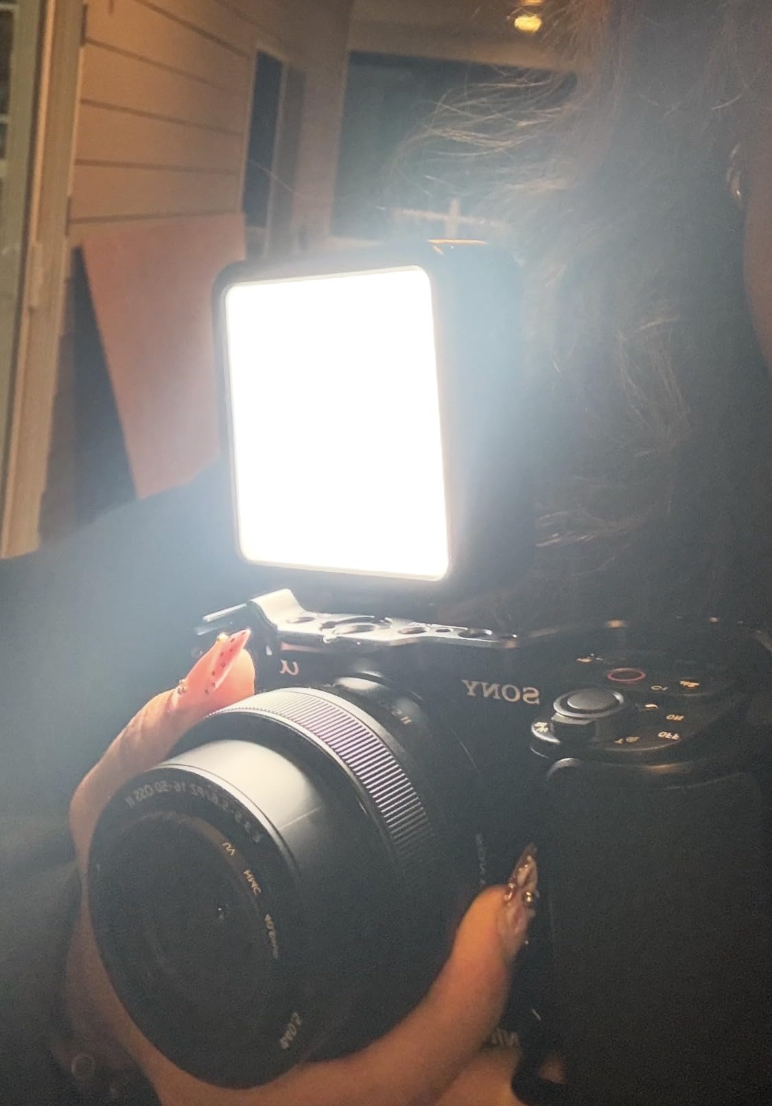 ULANZI VL-81 3000mAh Bi-Color LED Video Light w Softbox - 3200K-5600K+CRI95 customer photo 1