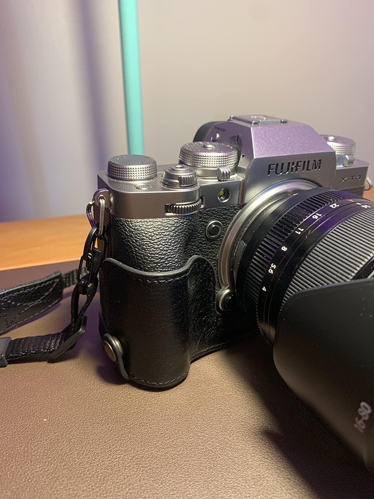 MegaGear MG1924 Ever Ready Genuine Leather Half Case for Fujifilm X-T4 - Brown customer photo 2