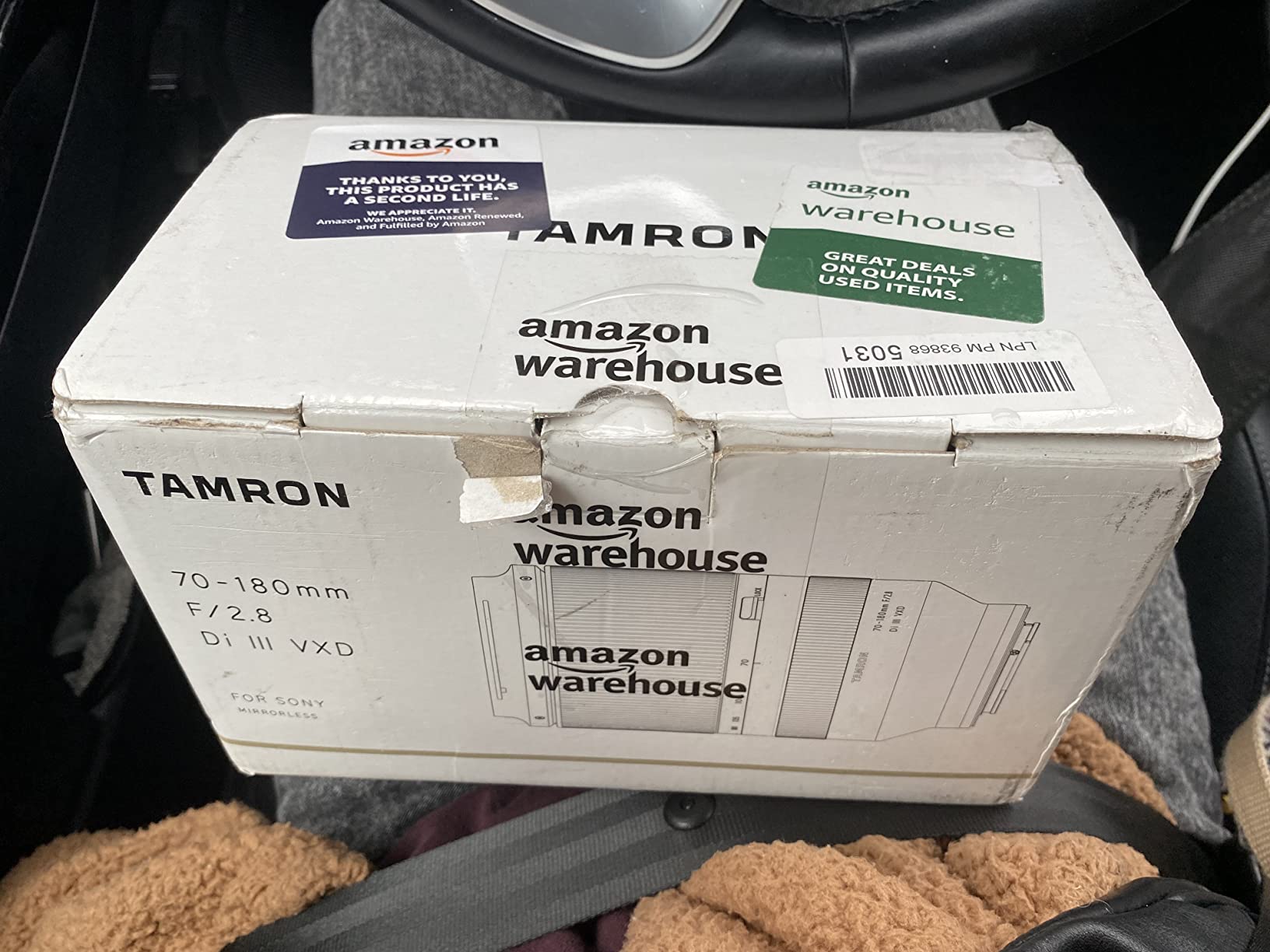 Tamron 70-180mm F/2.8 Di III VXD Lens for Sony Full Frame/APS-C E-Mount, Black (Renewed) customer photo 2