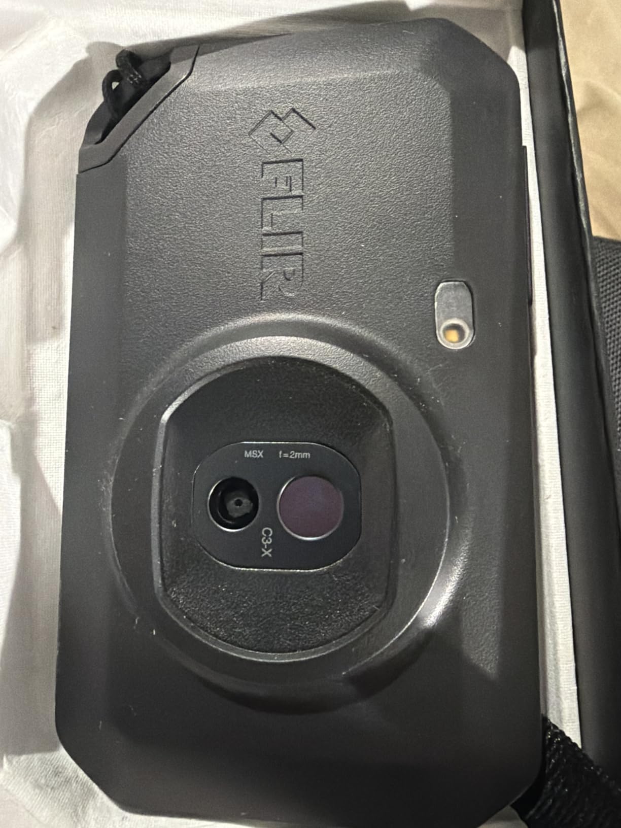 FLIR C3-X Compact Thermal Imaging Camera, WiFi, 128x96 MSX, Ignite, -20 to 300C, 12,288 pixels, 5MP visual, LED flashlight, Ignite cloud, 2 batteries, charger, case customer photo 2