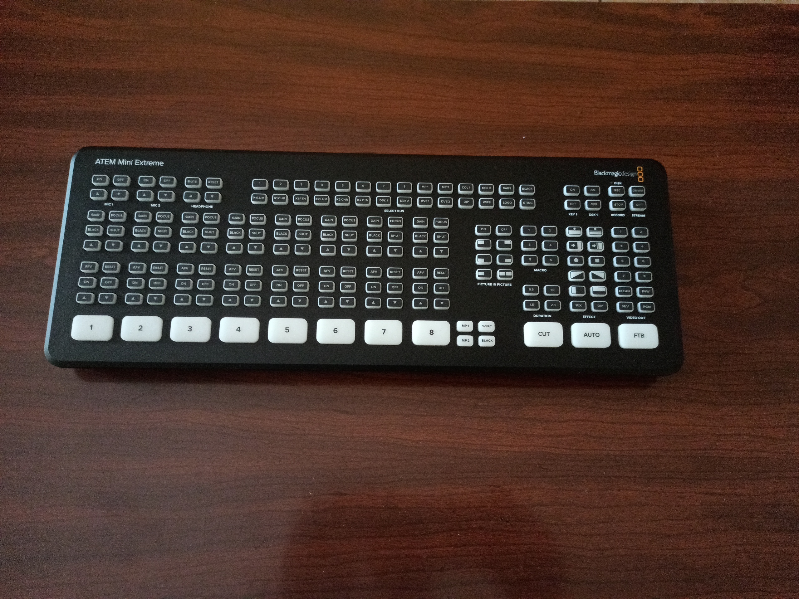Blackmagic Design ATEM Mini Extreme HDMI Live Stream Switcher customer photo 2