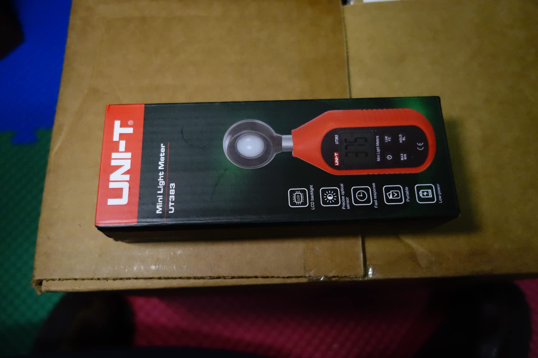 UNI-T UT383 Light Meter Lux Meter Lumens Digital Illuminance Meter 0~199,900 Lux (0~18,500 FC) Foot Candles Luxmeter for Film Photography Plants Photometer Lighting Intensity Brightness Measurement customer photo 1