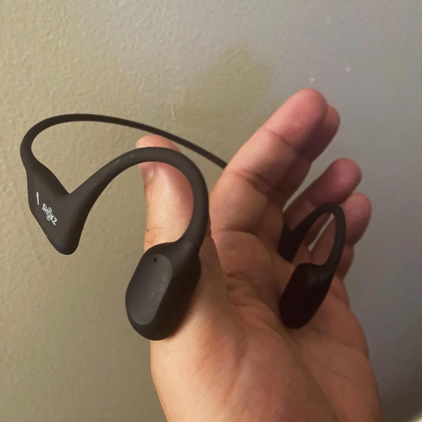 SHOKZ OpenRun Pro - Open-Ear Bluetooth Bone Conduction Sport Headphones - Sweat Resistant Wireless Earphones for Workouts and Running with Premium Deep Bass - Built-in Mic customer photo 1
