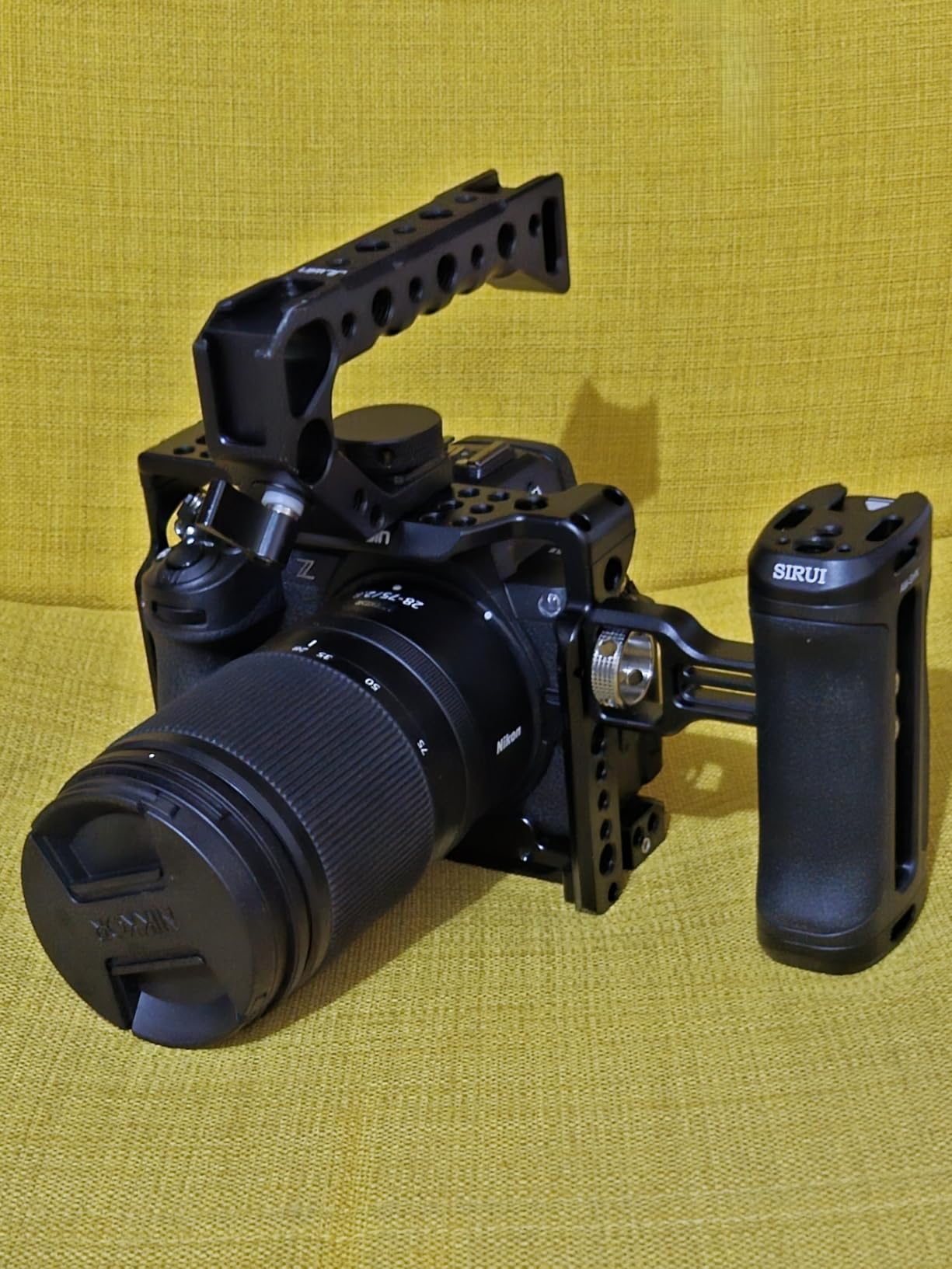 Hersmay A7III Cage with Top Handle, Camera Cage for Sony A7III / A7RIII /A9 /A7II Mirrorless Camera, Multiple 1/4