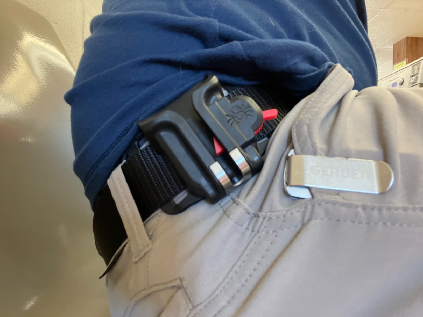 Spider Holster Black Widow Camera Holster + Pin V2, Self-Locking, Any Belt customer photo 1