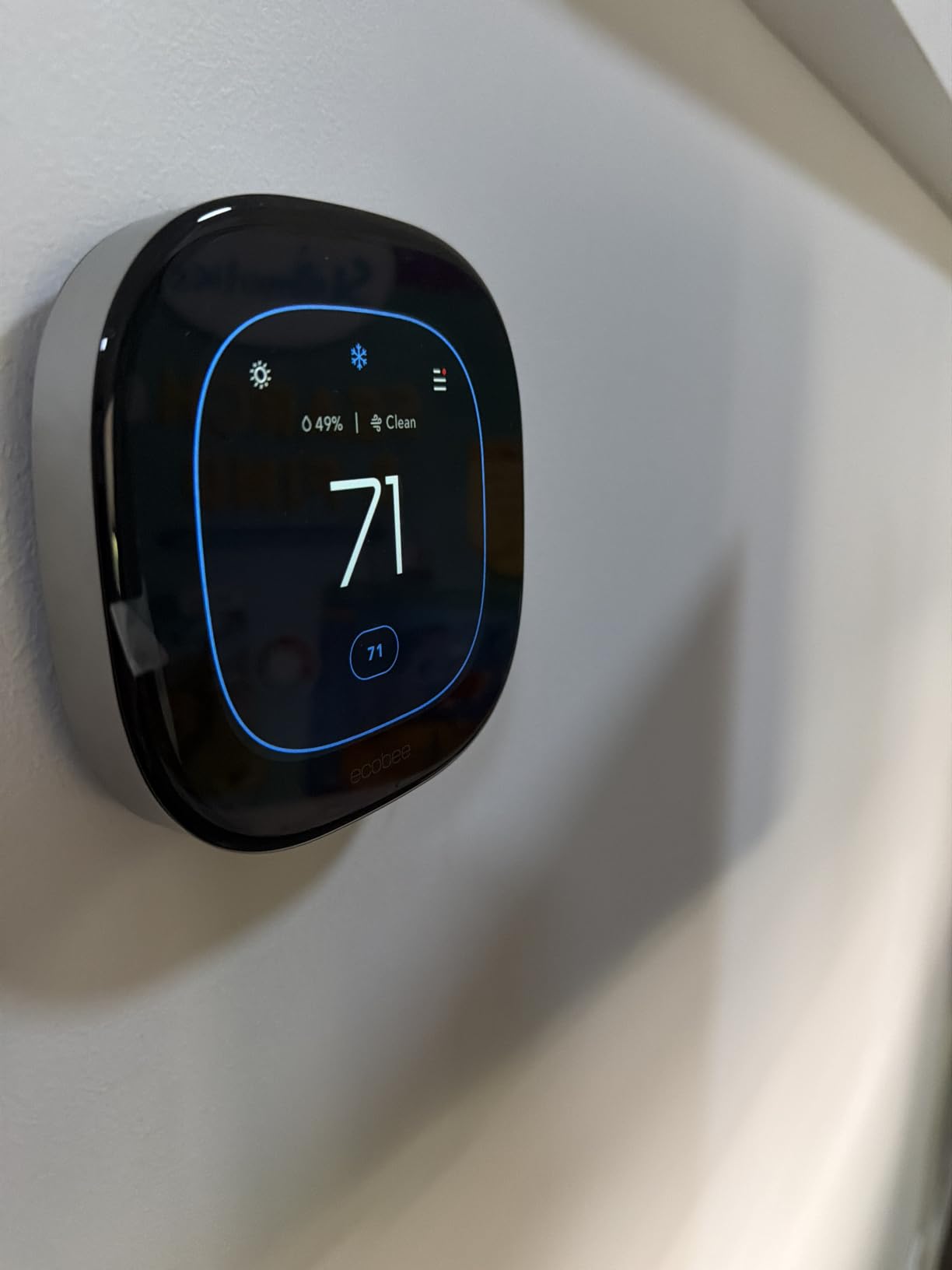 ecobee Smart Thermostat Premium - WiFi, Siri & Alexa Built-In, Smart Sensor customer photo 2