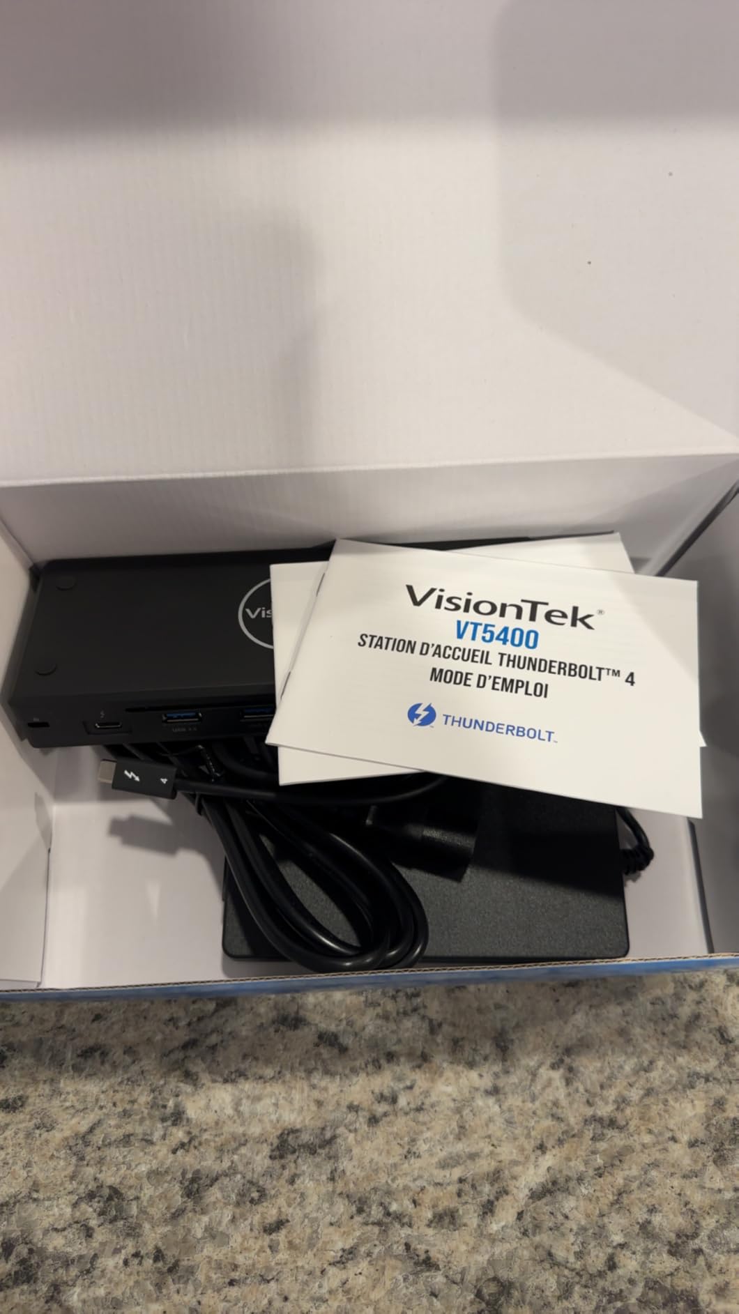 VisionTek VT5400 Thunderbolt 4 Dock, Dual 4K HDMI/DisplayPort, 80W PD customer photo 1