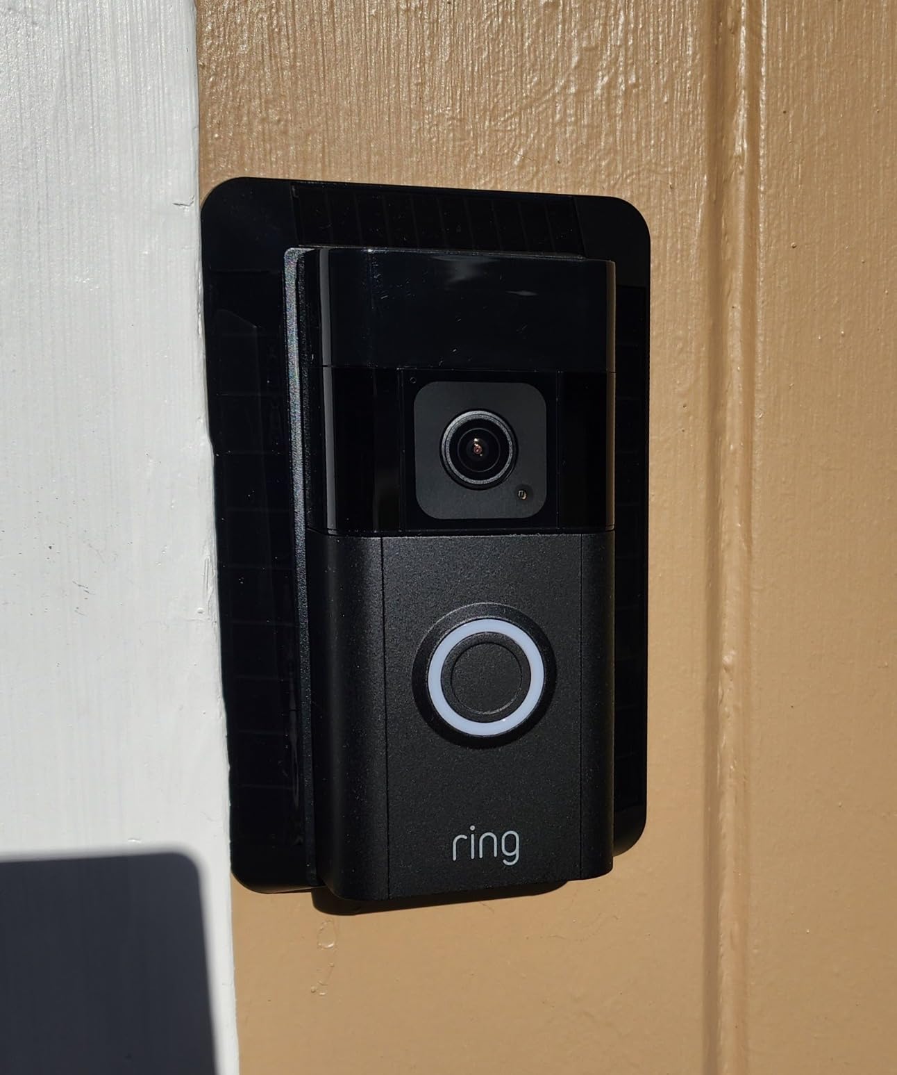 Ring Solar Charger for Battery Doorbells - compatible with Video Doorbell 3, Video Doorbell 3 Plus, Video Doorbell 4, Battery Doorbell Plus, Battery Doorbell Pro customer photo 1