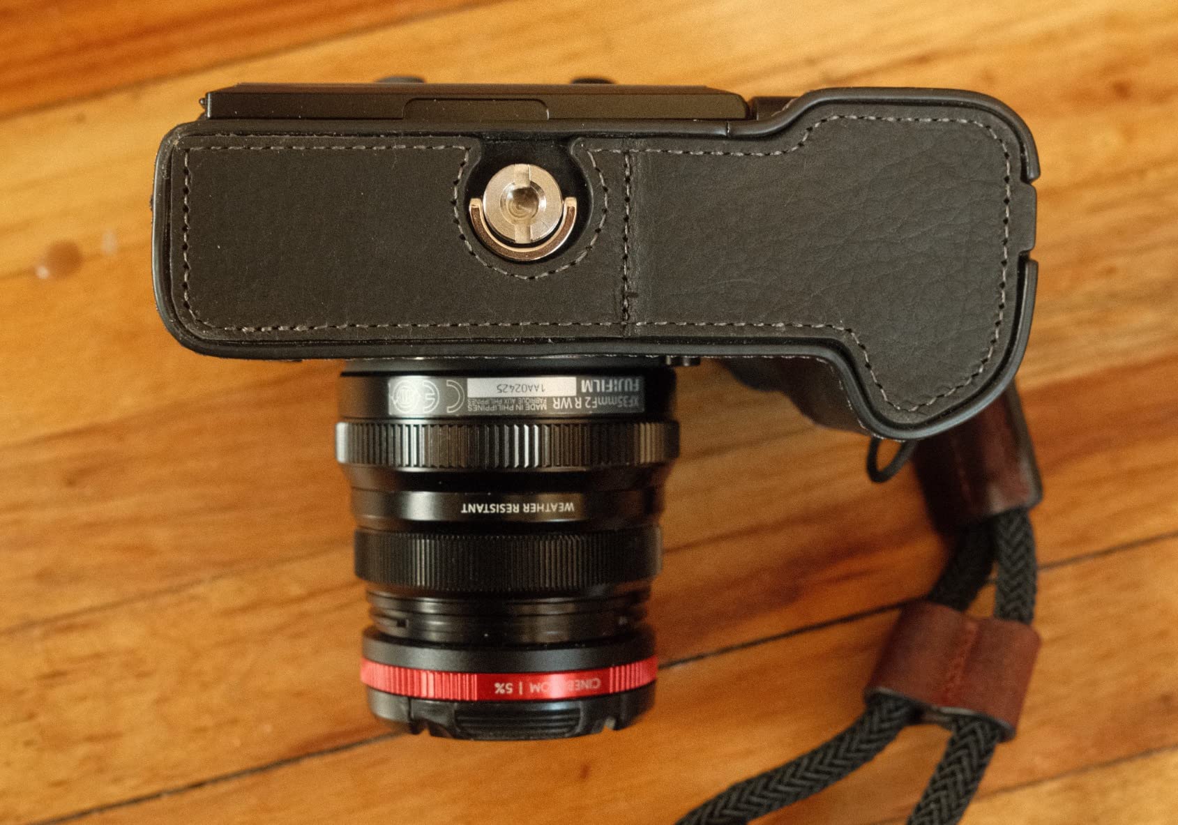 SMALLRIG Half Case for Fujifilm X-T5 with Wrist Strap and Shutter Button | Retro Style Leather Camera Case with Aluminum Baseplate, X-T5 Camera Case Cover for FUJIFILM X-T5-3927 customer photo 1