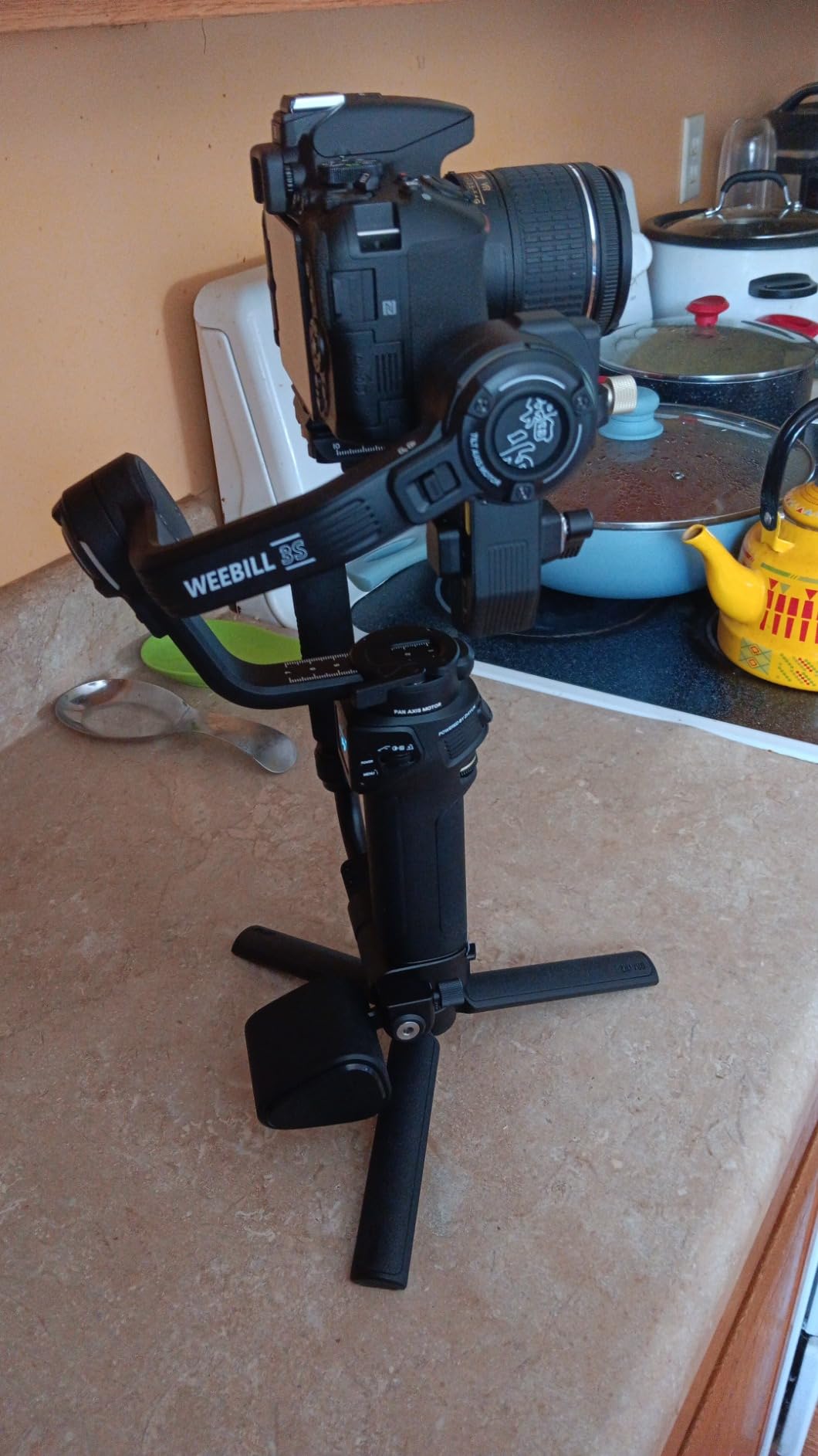 Zhiyun Weebill 3S Combo 3-Axis Gimbal Stabilizer for DSLR and Mirrorless Camera Compatible with Sony Nikon Canon Panasonic LUMIX, Extendable Sling Grip, Integrated Fill Light, PD Fast Charge customer photo 1