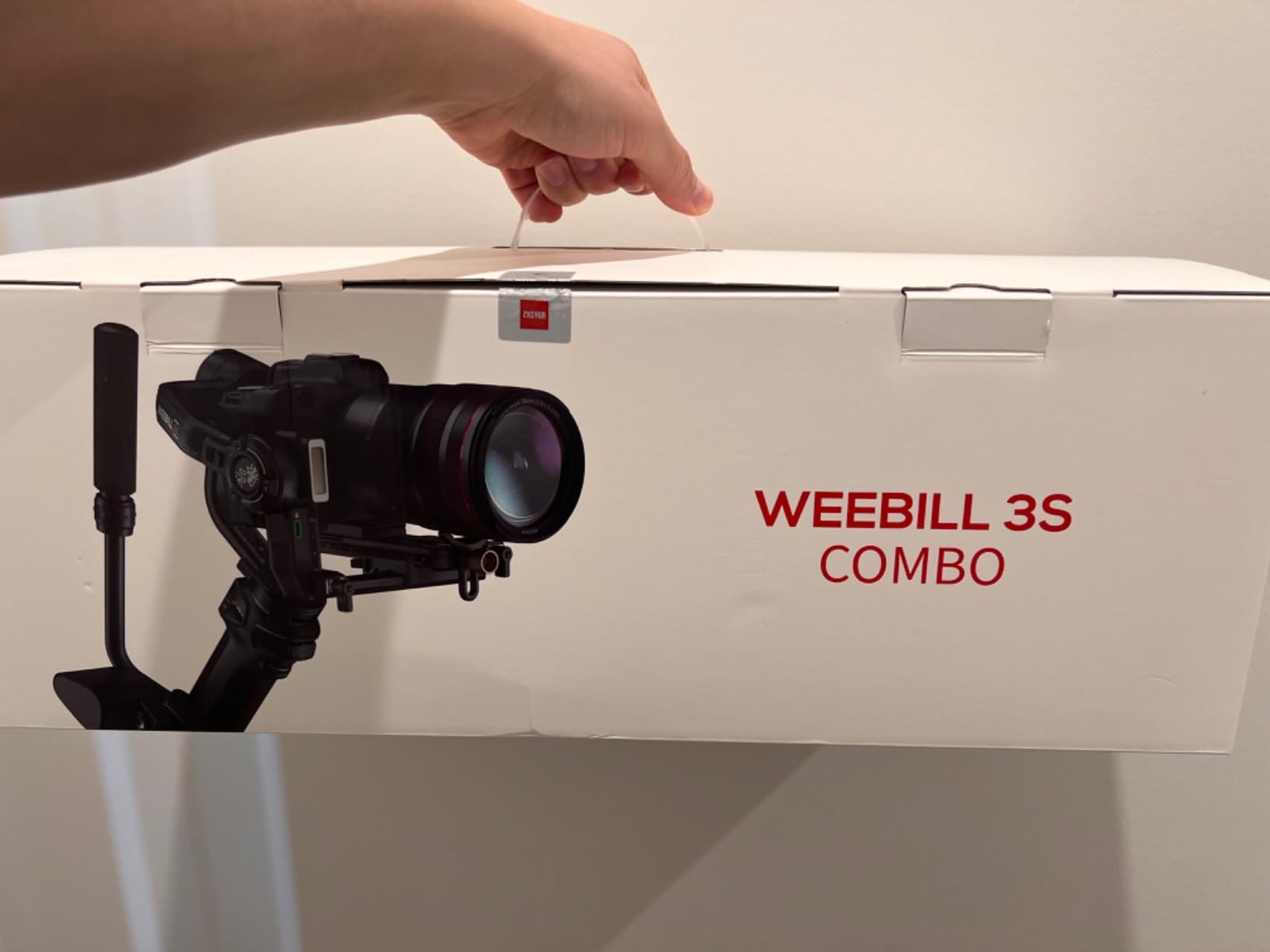 Zhiyun Weebill 3S Combo 3-Axis Gimbal Stabilizer for DSLR and Mirrorless Camera Compatible with Sony Nikon Canon Panasonic LUMIX, Extendable Sling Grip, Integrated Fill Light, PD Fast Charge customer photo 2