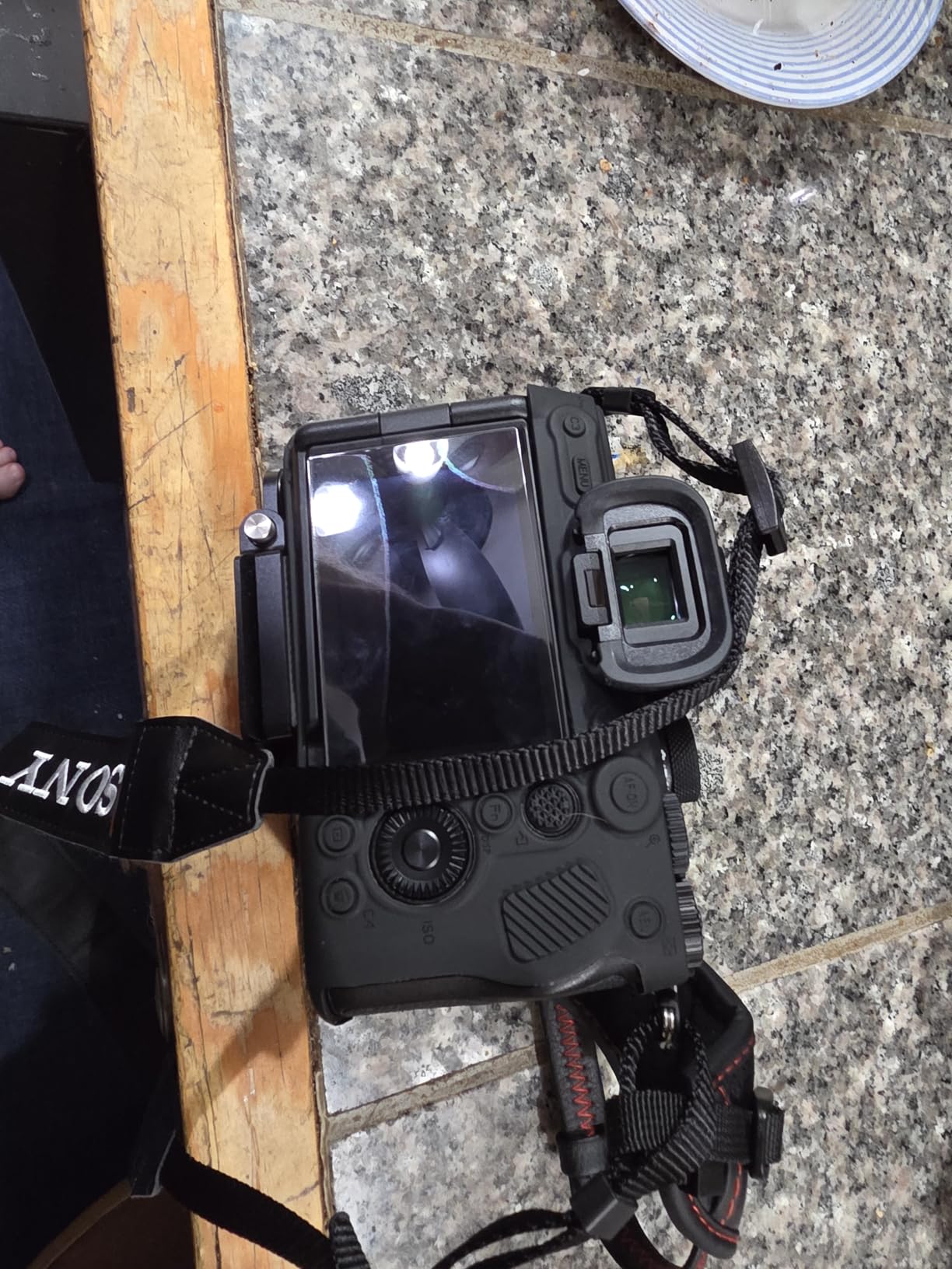 PULUZ Silicone Case for Sony A7III/A7RIII, Protective Camera Skin (Brown) | Form-fitting silicone armor for Sony A7III/A7RIII. Absorbs impacts and stops scratches. Enhanced grip. Tripod ready. customer photo 1
