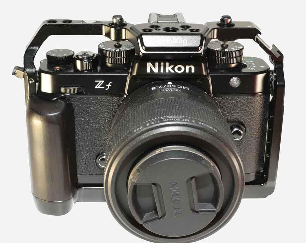 SmallRig Camera Cage for Nikon Z f, with Ergonomic Ebony Grip, Built-in Quick-Release Plate for Arca for Quickly Switch on Gimbal/Tripods/Handheld Shooting - 4261 customer photo 1