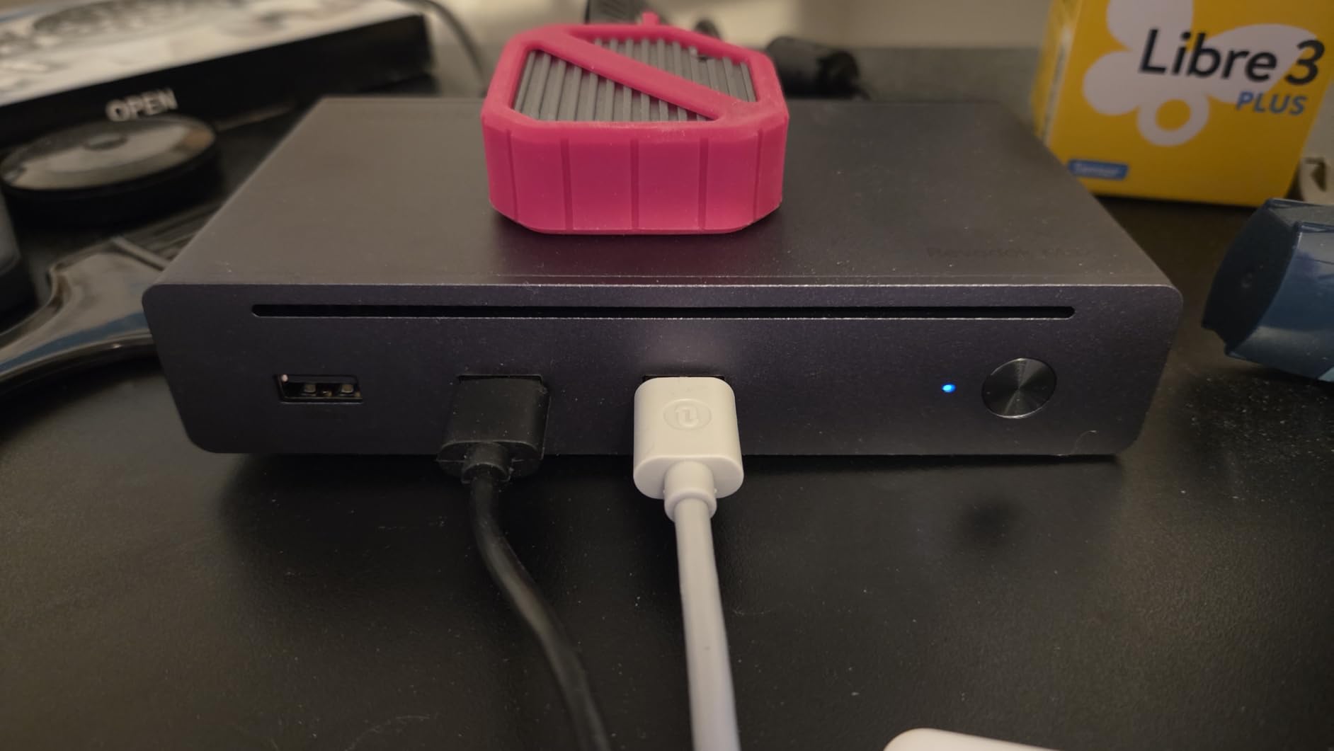 UGREEN Revodok Max 208 8-in-1 Thunderbolt 4 Docking Station, Dual 4K, 85W Charging customer photo 1