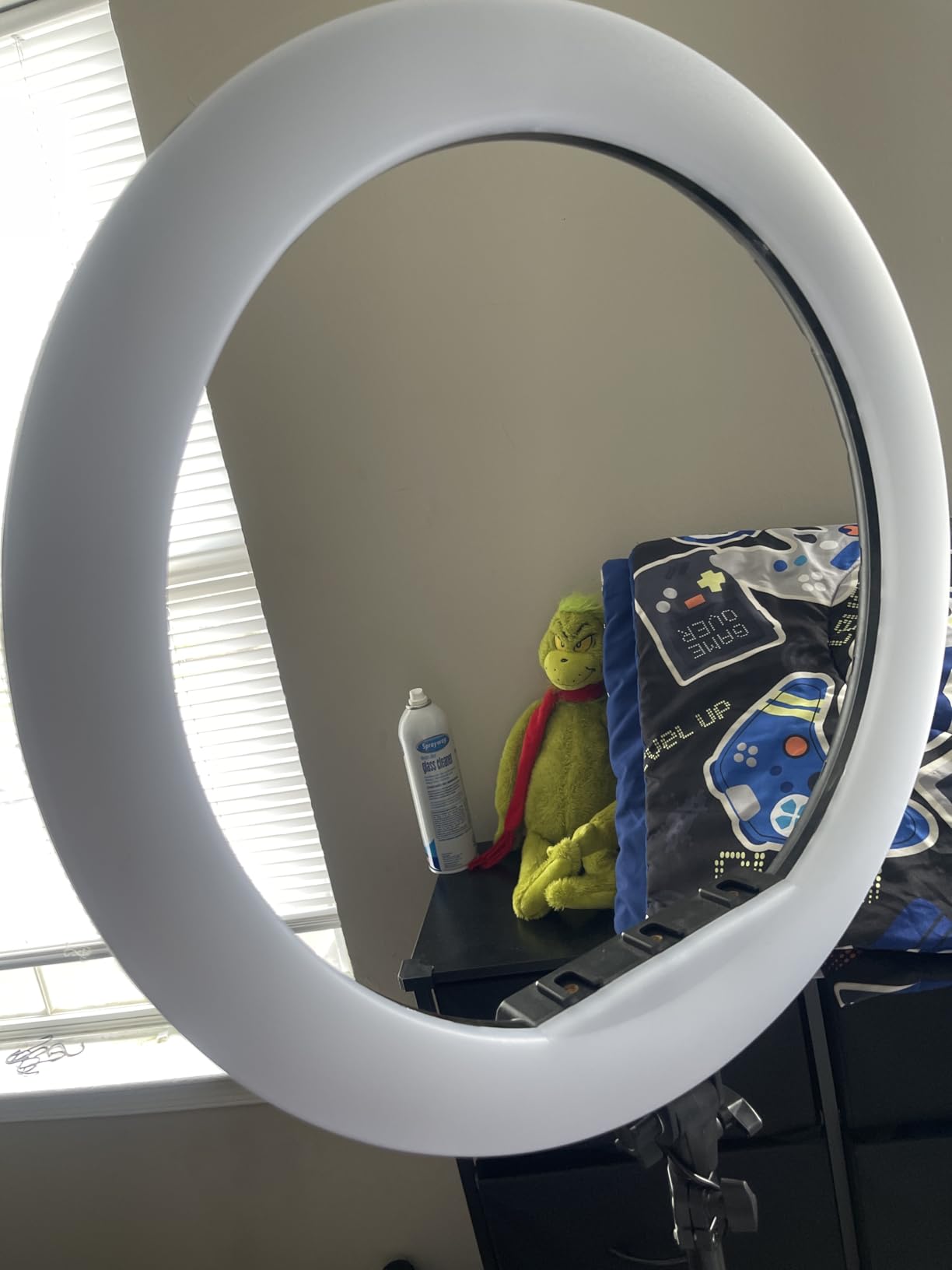 Hagibis 21 inch Ring Light with Stand Outer 55W 5600k Dimmable LED Light, Tripod Stand,and Phone Holder，Remote Controller,Carrying Bag ，CRI 97+ 2540lux, for Streaming Home Office Zoom Call Lighting customer photo 1