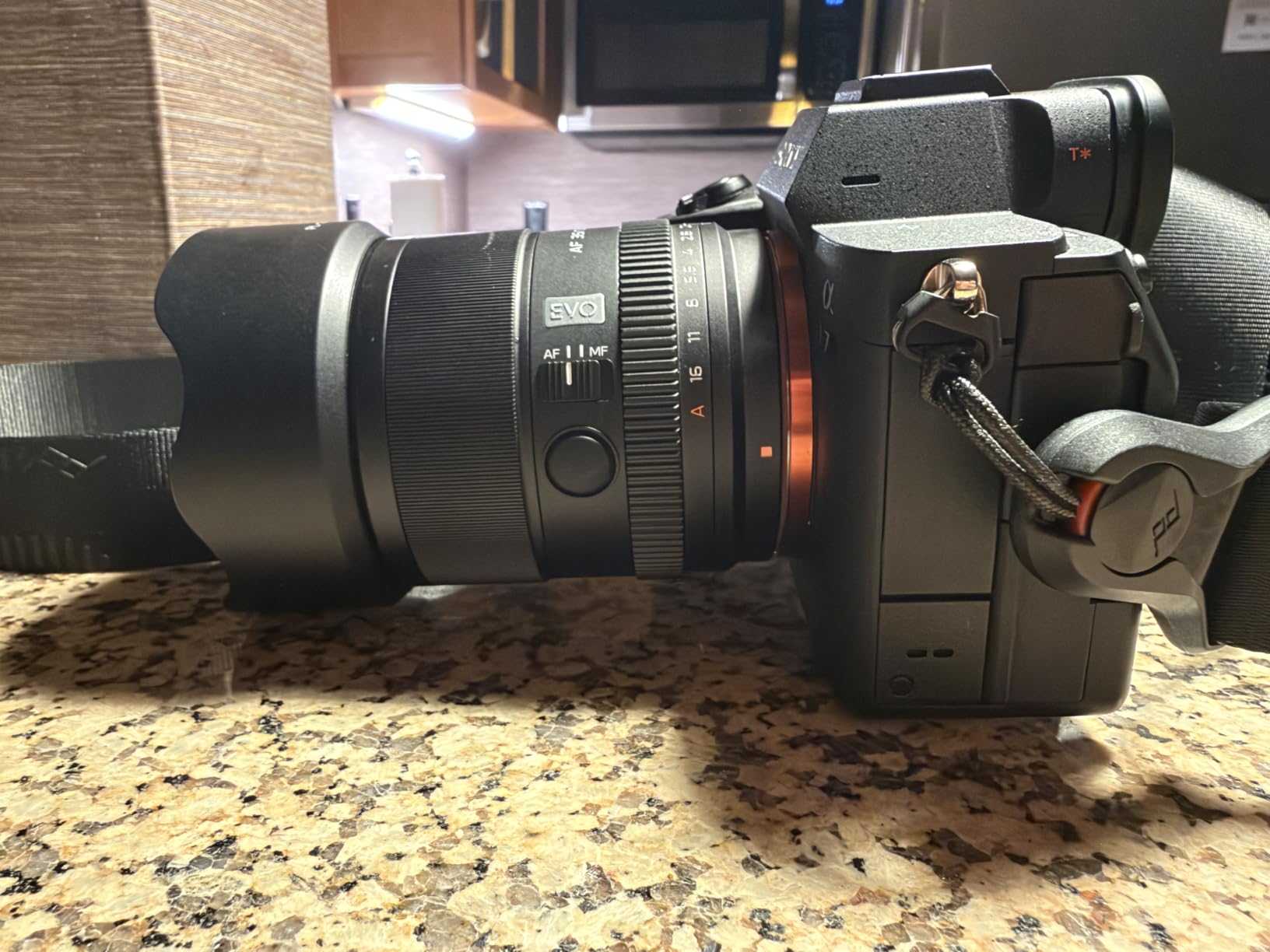 VILTROX 20mm F2.8 FE Full Frame Sony E Mount Auto Focus Wide Angle STM Lens customer photo 1