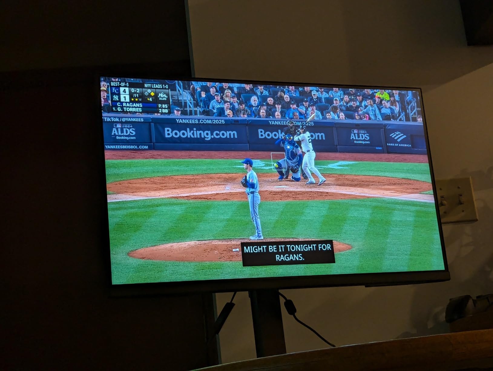 Amazon Basics 27 inch Gaming Monitor, FHD 1080P, 165Hz, VESA Compatible, Adaptive sync, 1ms Response, Black customer photo 1