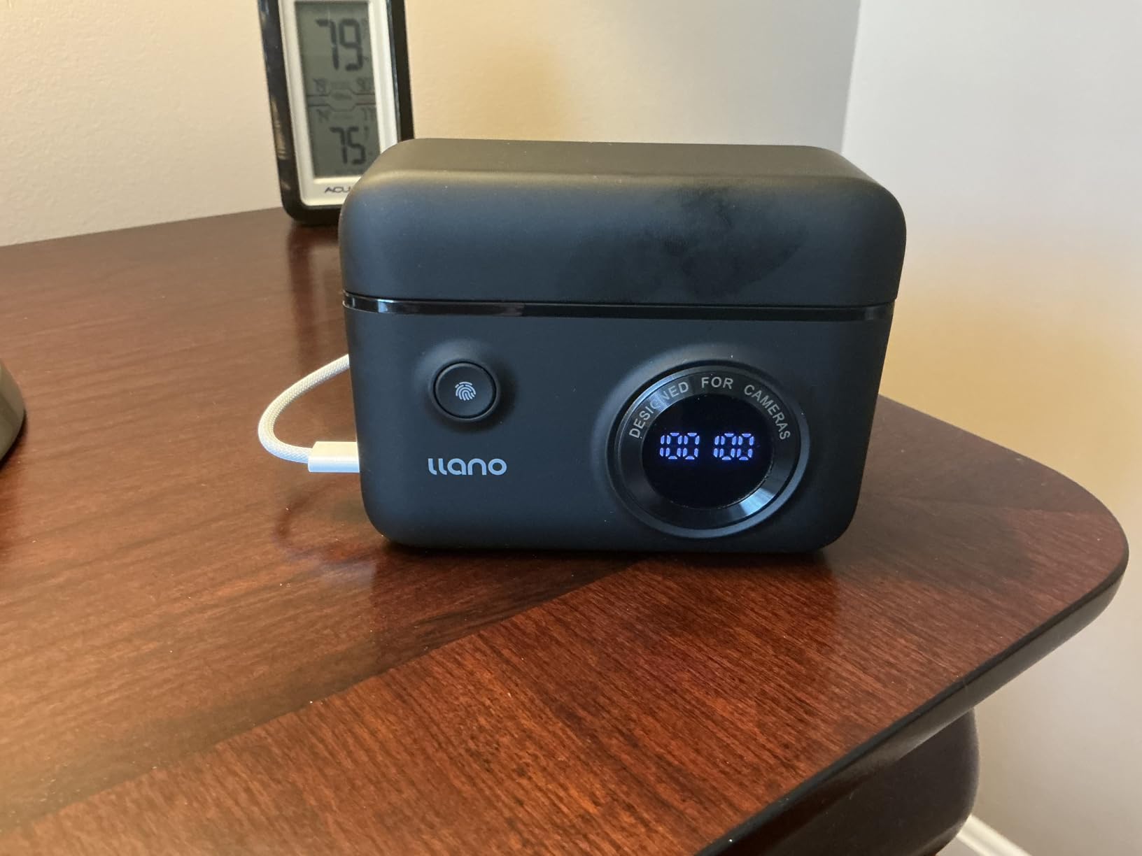 llano LP-E6NH LP-E6P Camera Battery 18W Fast Dual USB C Charger, Compatible with Canon EOS R5, R6 Mark II, R6 Mark III,5D 6D 7D Mark II III IV, 60D, 70D, 80D, Smart Display, Magnetic Snap Cover customer photo 2