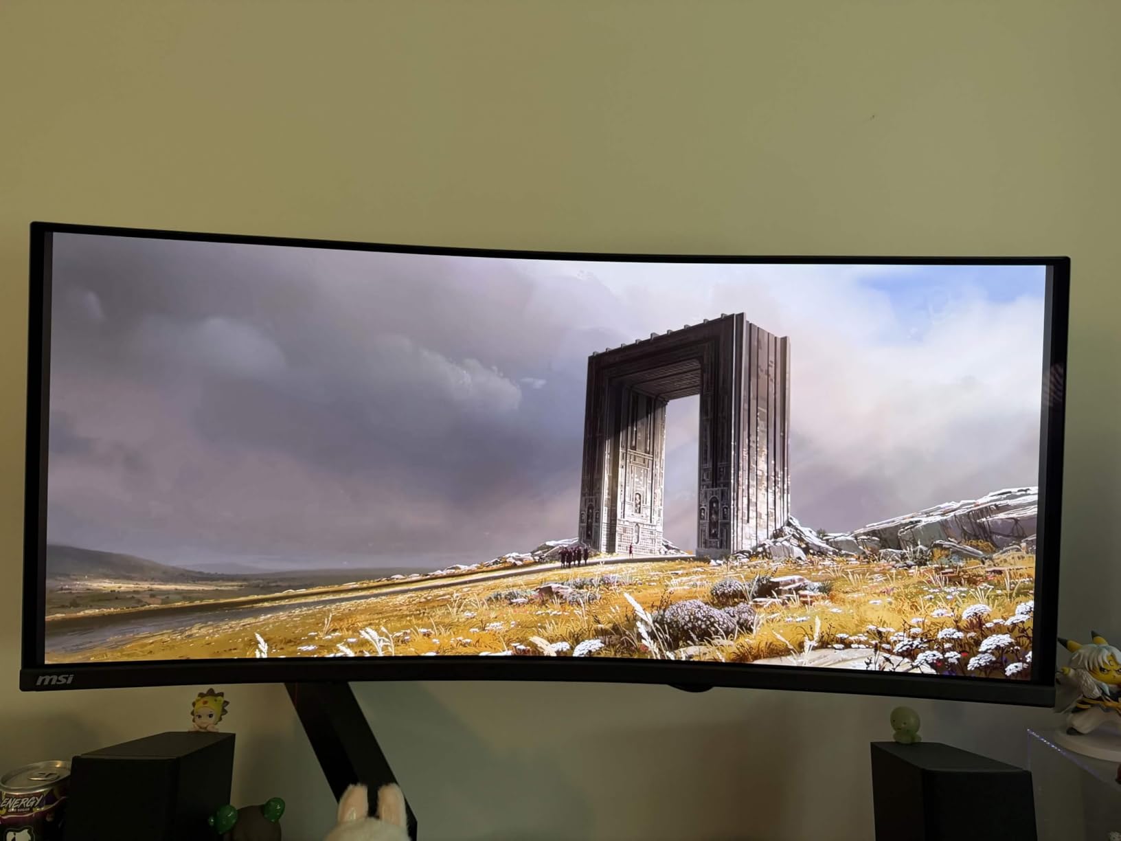 msi MAG 341CQP QD-OLED, 34 Curved OLED Gaming Monitor, 3440 x 1440 (UWQHD), 0.03ms Response time, 175Hz, Adaptive Sync, True Black HDR 400, HDMI, DP Port, USB Type C, Tilt, Height, Black customer photo 1