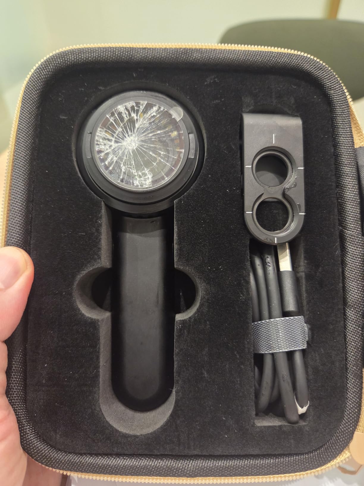 IBOOLO DE-3100 Dermatoscope, 10x Magnify Skin Analyzer Machine Polarized Dermatoscope customer photo 1