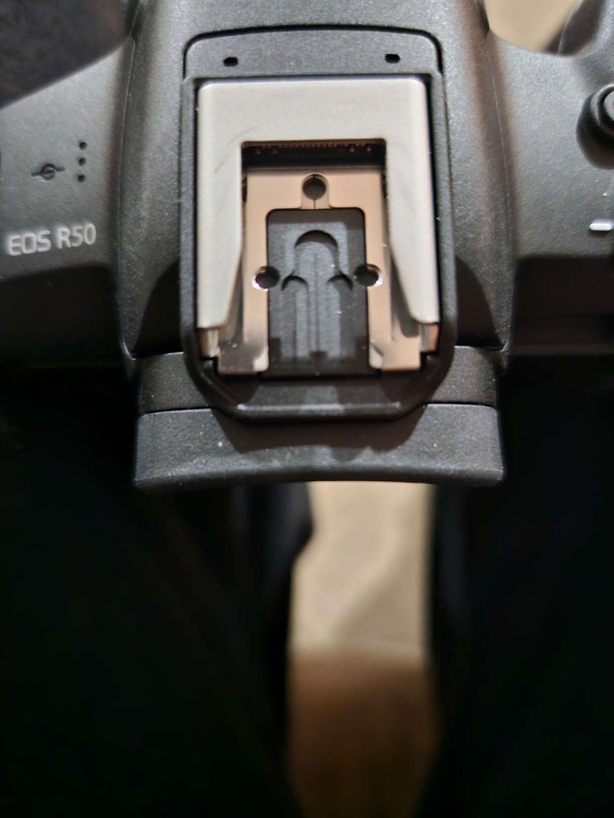 Fully Automatic Speedlite Flash for Canon EOS R, RP, R100, R50, R10, R7, R8, R6, R6 Mark II, R5, R5C Mirrorless Cameras customer photo 1