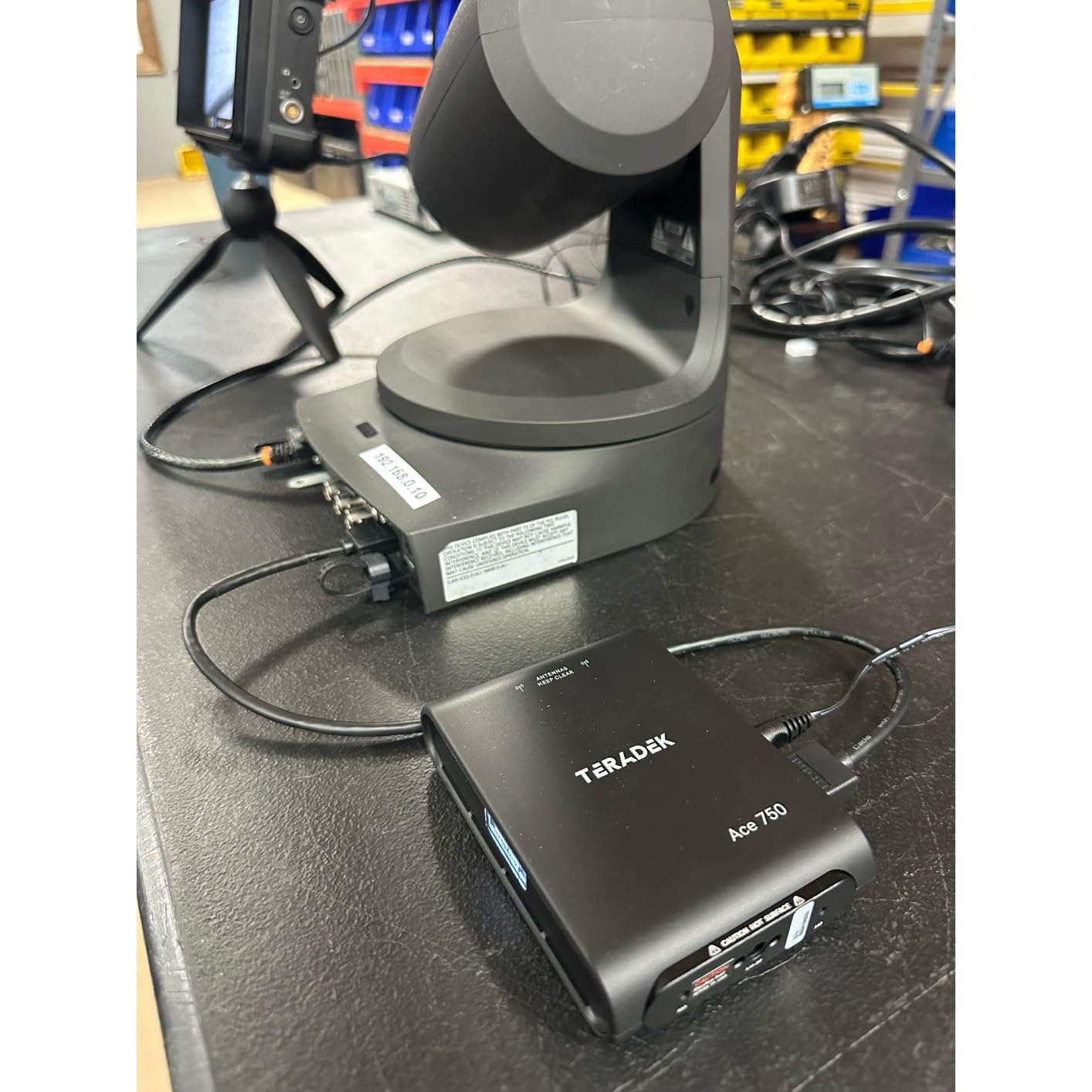 Teradek Ace 750 4K Wireless HDMI Transmitter and Receiver Set, 6GHz Frequency, 4Kp30 10bit HDR, Zero-Delay Wireless 4K Monitor System, Video Capture, 750FT Range customer photo 2