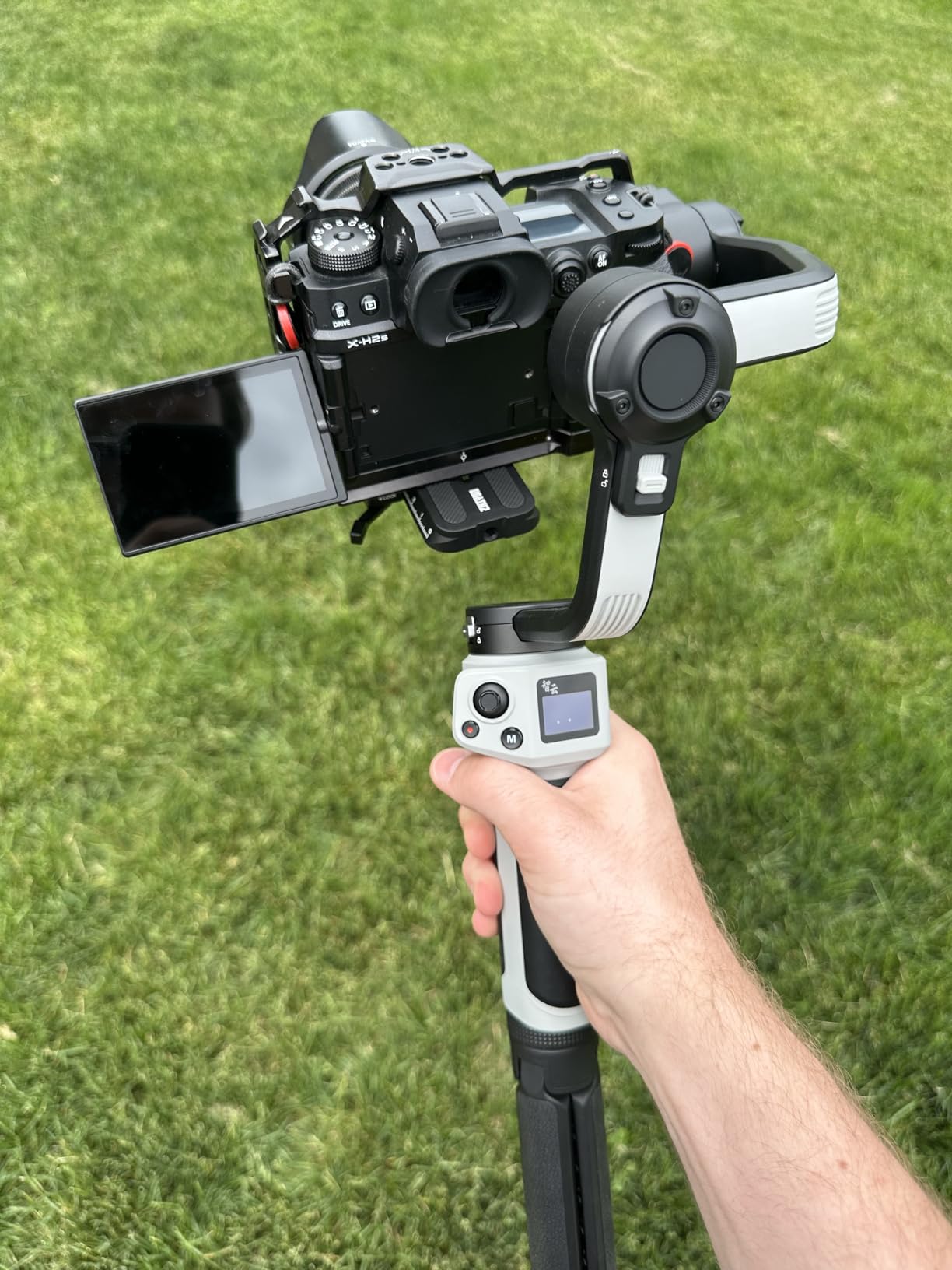 ZHIYUN CINEPEER WEEBILL 3E 3-Axis Gimbal Stabilizer for Camera, Up to 6.6lbs | for Canon/Sony/Panasonic/Nikon Camera Payload Extendable Sling Grip Native Vertical Shooting Handheld Camera Gimbal customer photo 1