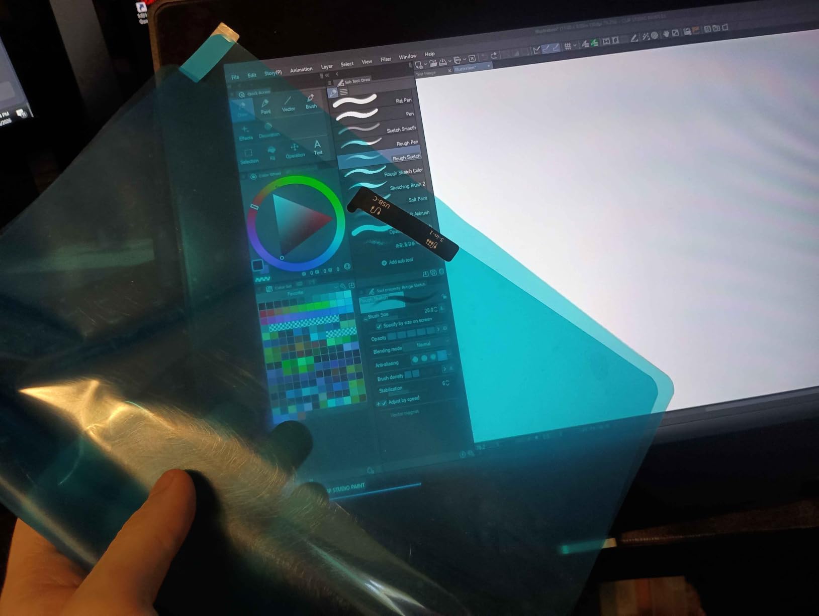 UGEE UE12 11.6 inch Drawing Tablet with Screen, Full-Laminated Screen, 124% sRGB Color Gamut customer photo 1