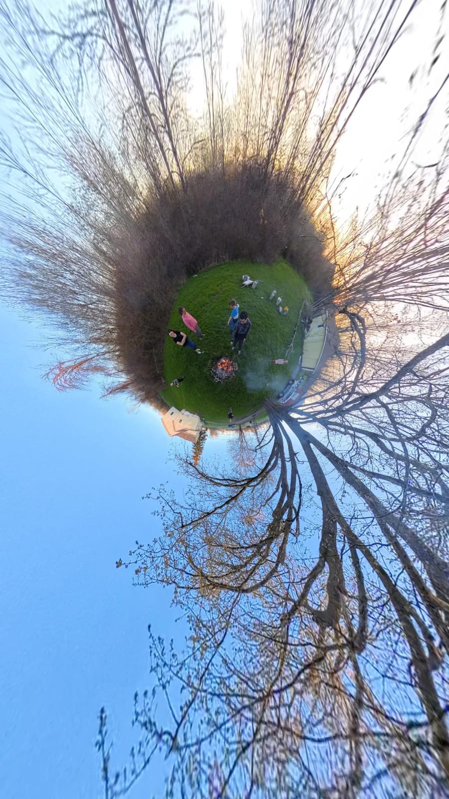 Insta360 X4 Construction Bundle - 360° Camera, 8K30fps HDR Video, 72MP Photo, 11K Timelapses, Supports DroneDeploy, OpenSpace, Cupix, Oculo, WhiteHelmet, Reconstruct, SoftRoid, PlanRadar customer photo 2
