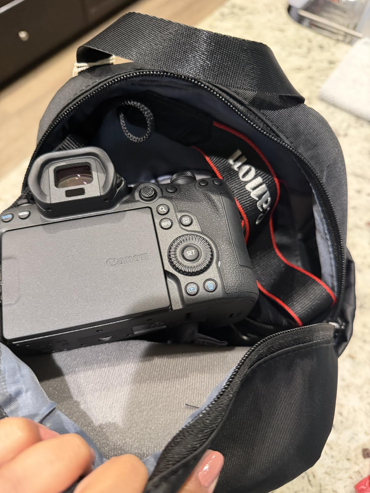 K&F CONCEPT Camera Sling Bag, Compact Photography Bag for DSLR Mirrorless customer photo 1