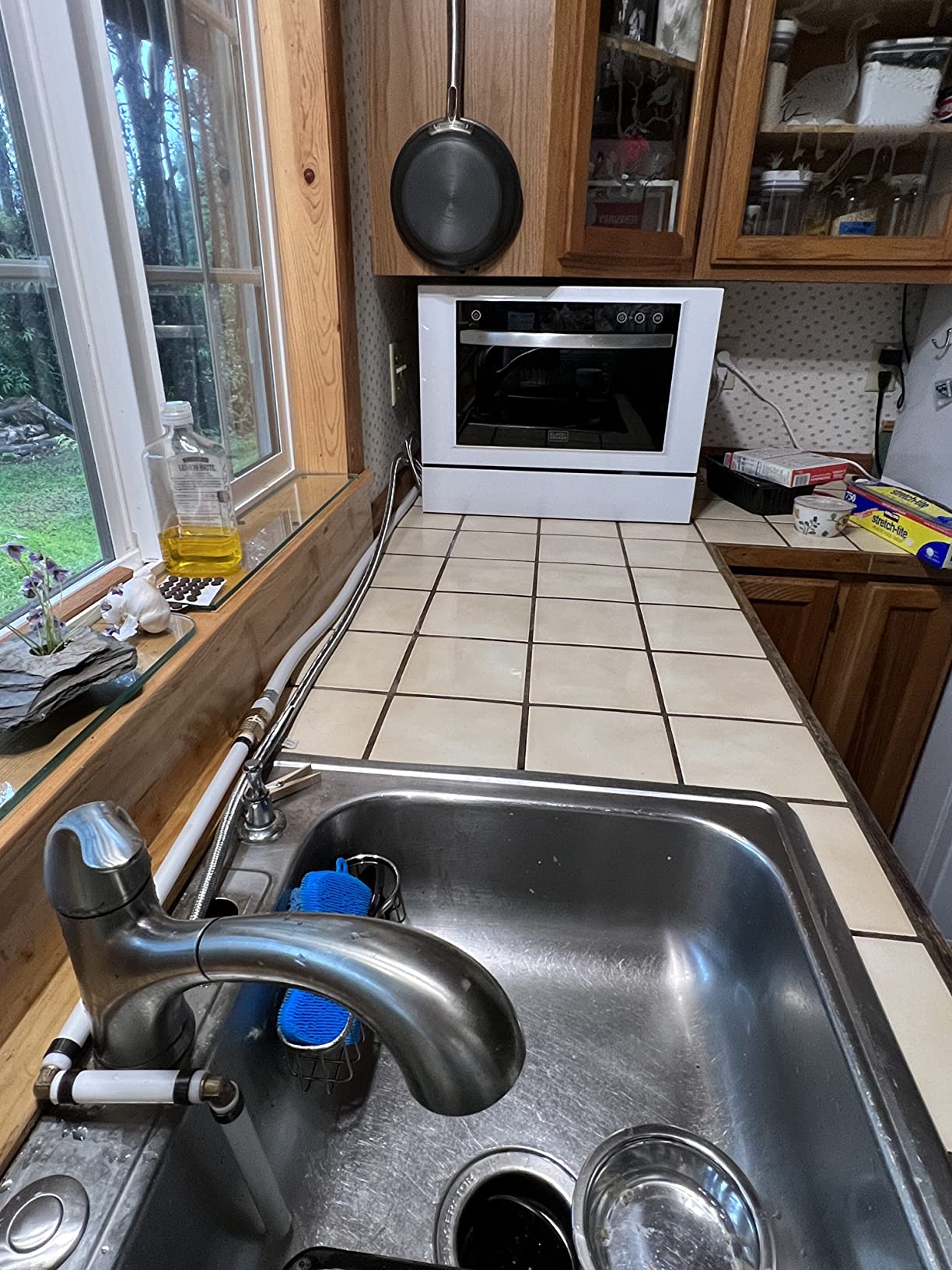 BLACK+DECKER Countertop Dishwasher, Energy Star Certified, BCD6SD, White customer photo 1