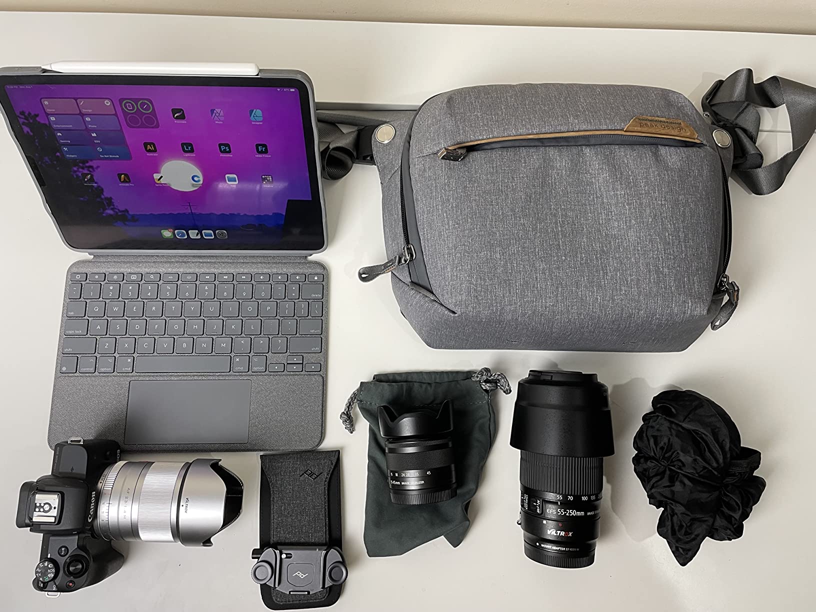 Peak Design Everyday Sling | Padded Adjustable Shoulder Strap for Crossbody or Waist Carry, FlexFold Divider, Ideal for Carrying Cameras or Everyday Essentials, Sling Bag for Men and Women customer photo 1