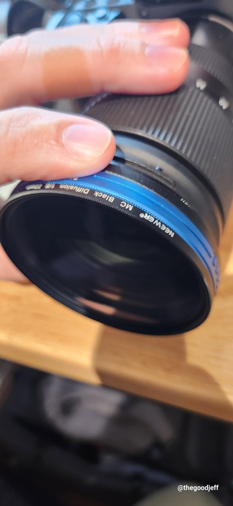 NEEWER 52mm Black Diffusion 1/8 Filter for Mist Cinematic Effect, Ultra Slim Optical Glass Filter with Multi Nano Coatings for Video Vlog Portrait Photography customer photo 1