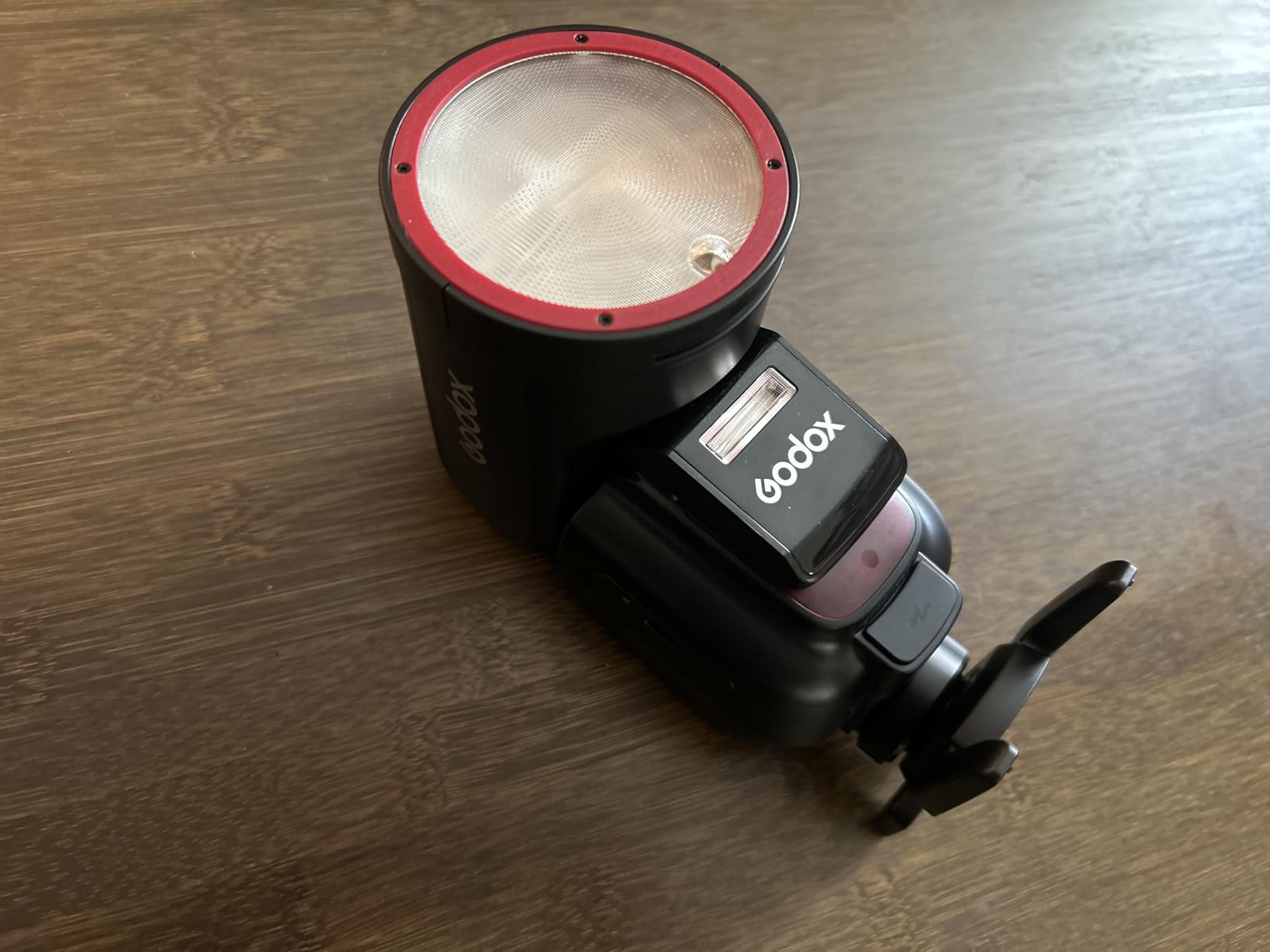Godox V1 Pro C V1Pro-C Camera Flash for Canon Camera Flash Speedlite | 76Ws 2.4G TTL 1/8000 HSS, 500 Full Power Flashes, 1.3s Recycle Time, LED Modeling Lamp (USA Version) customer photo 2
