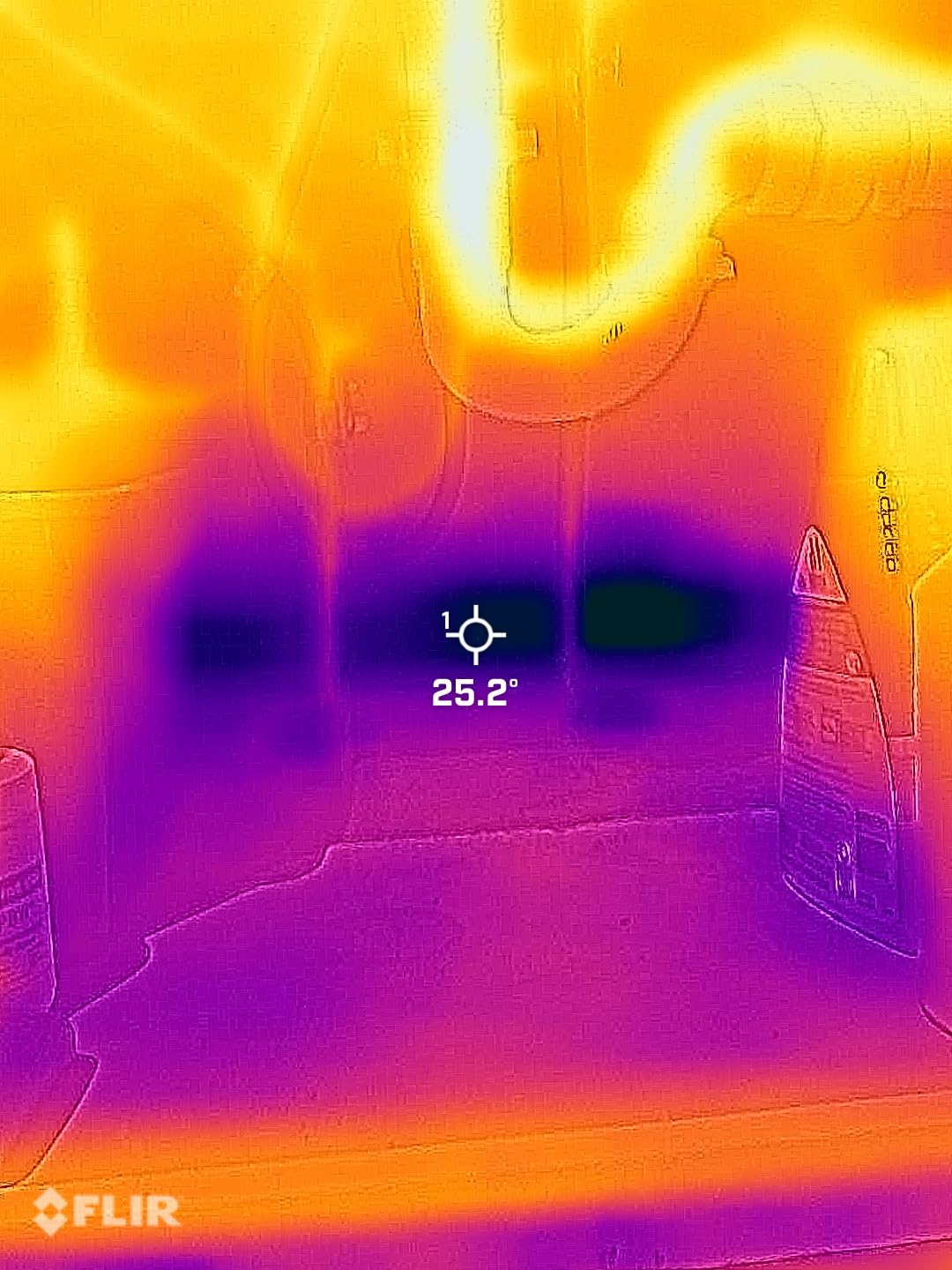 Flir One - Thermal Imaging Camera for iOS Smartphones (iPhone 15 and Newer w/USB-C), 240x180 Super Resolution, 80x60 Native IR, MSX, Inspection Guides, 1.5m Drop, Case, USB Cable customer photo 1