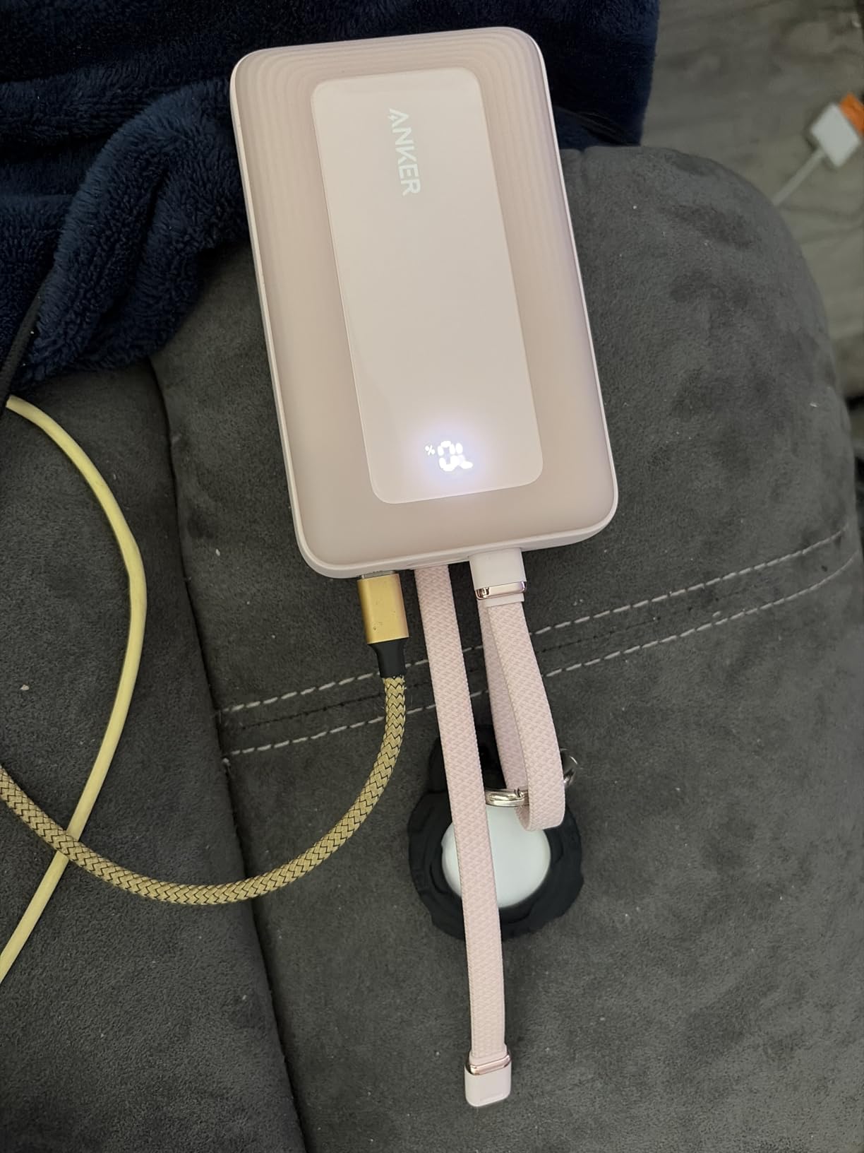 Anker Power Bank,20,000mAh 45W Portable Charger,Dual Built-in USB-C Cables | 20,000mAh Battery Pack with Dual Built-In Cables, USB-C and USB-A Ports, for iPhone 17 / 16 Series, Galaxy, MacBook, and More customer photo 1